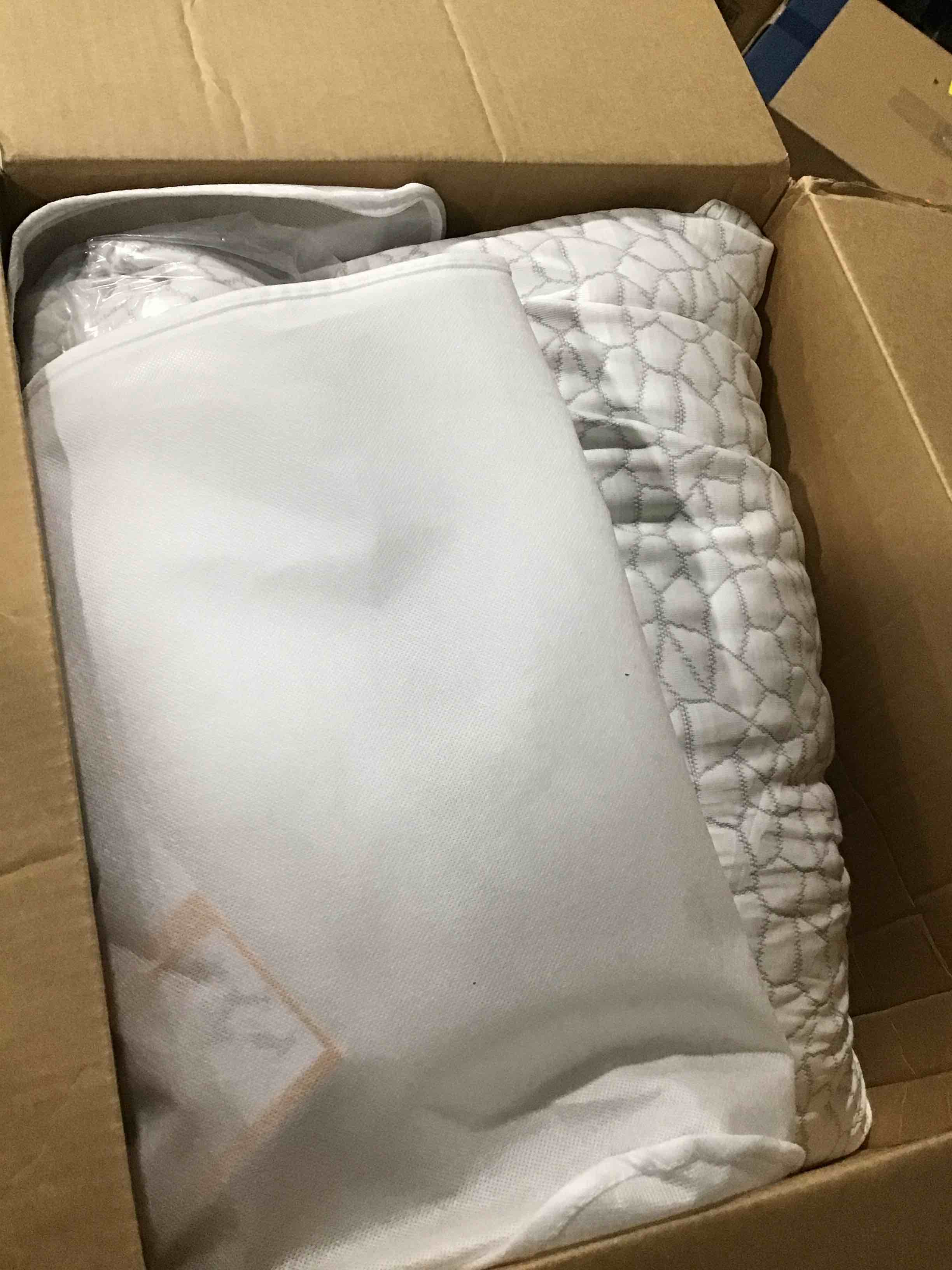 https://s3.amazonaws.com/lotting-images-prod/bidfta/RED5455483_1715268708450.jpeg