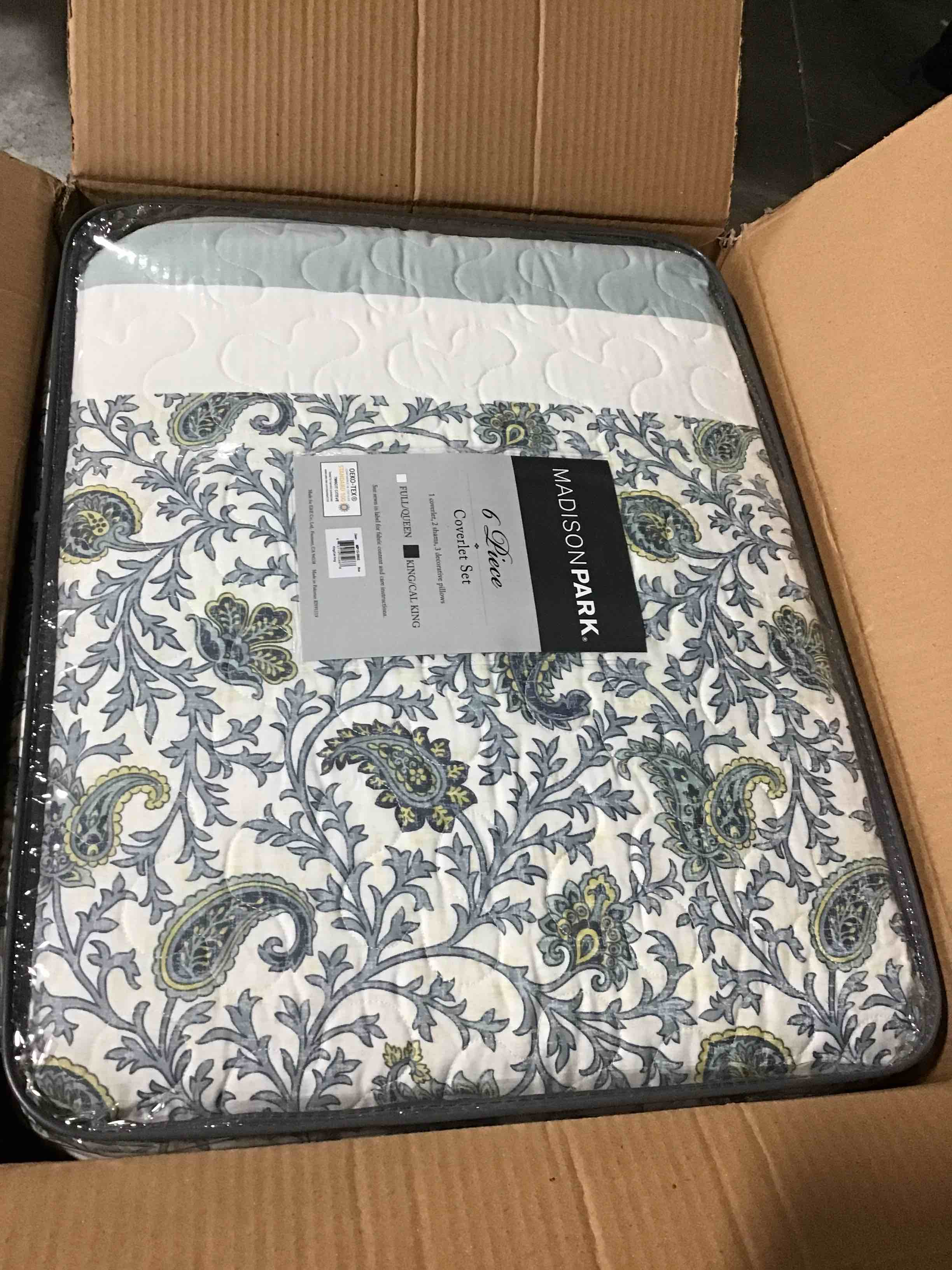 https://s3.amazonaws.com/lotting-images-prod/bidfta/RED5455560_1715343220922.jpeg