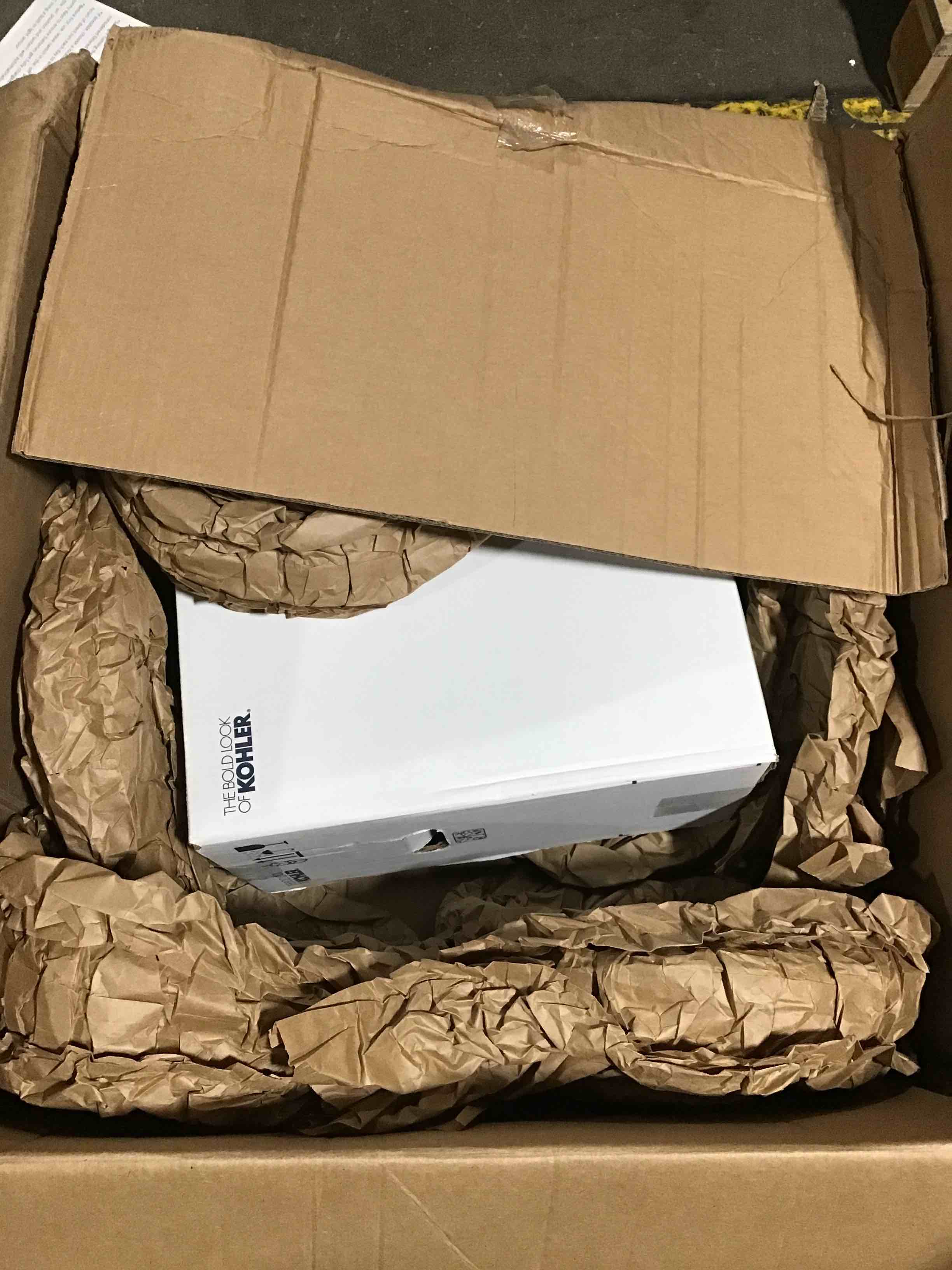 https://s3.amazonaws.com/lotting-images-prod/bidfta/RED5455874_1715965845433.jpeg