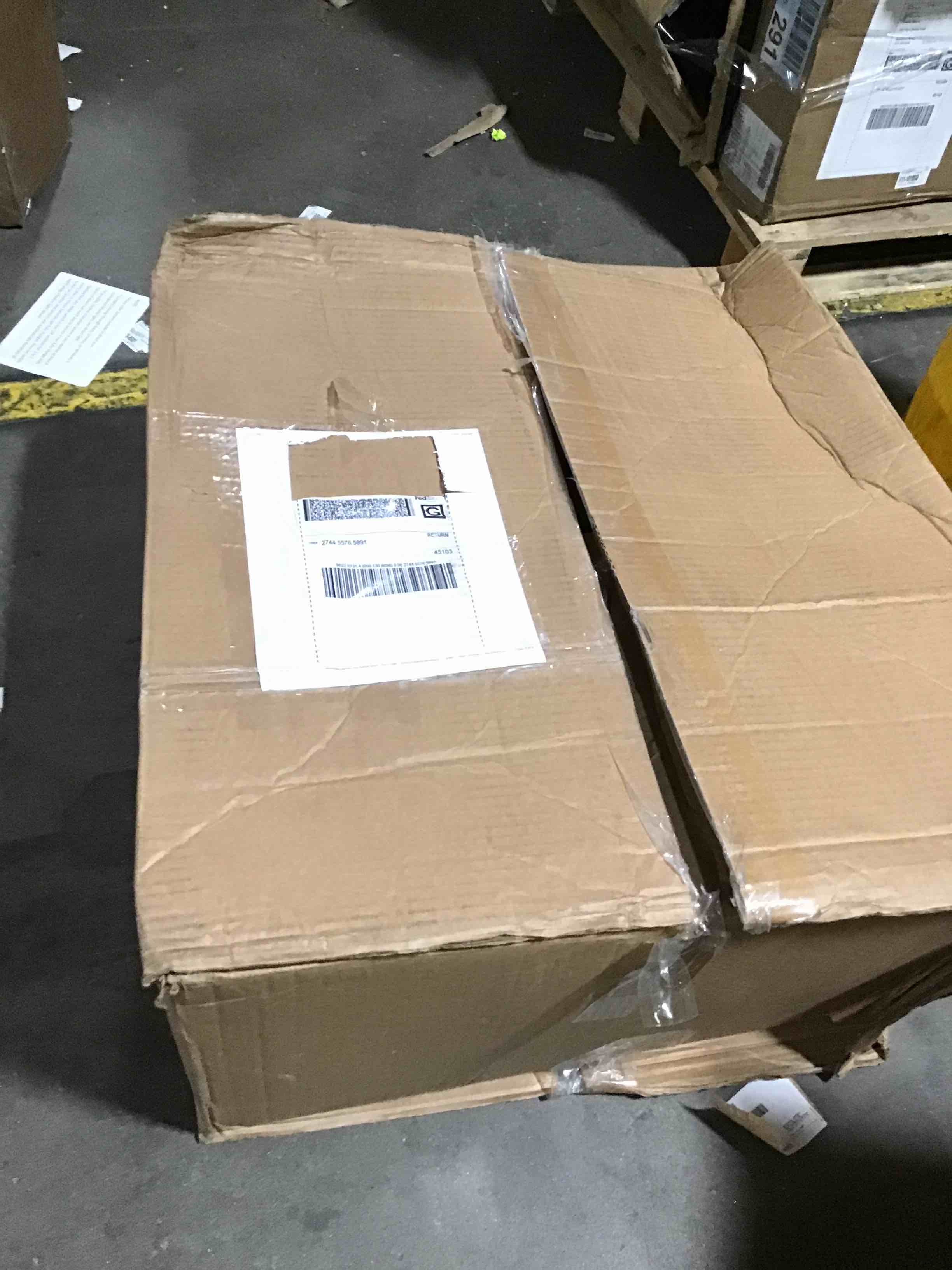 https://s3.amazonaws.com/lotting-images-prod/bidfta/RED5455874_1715965866361.jpeg