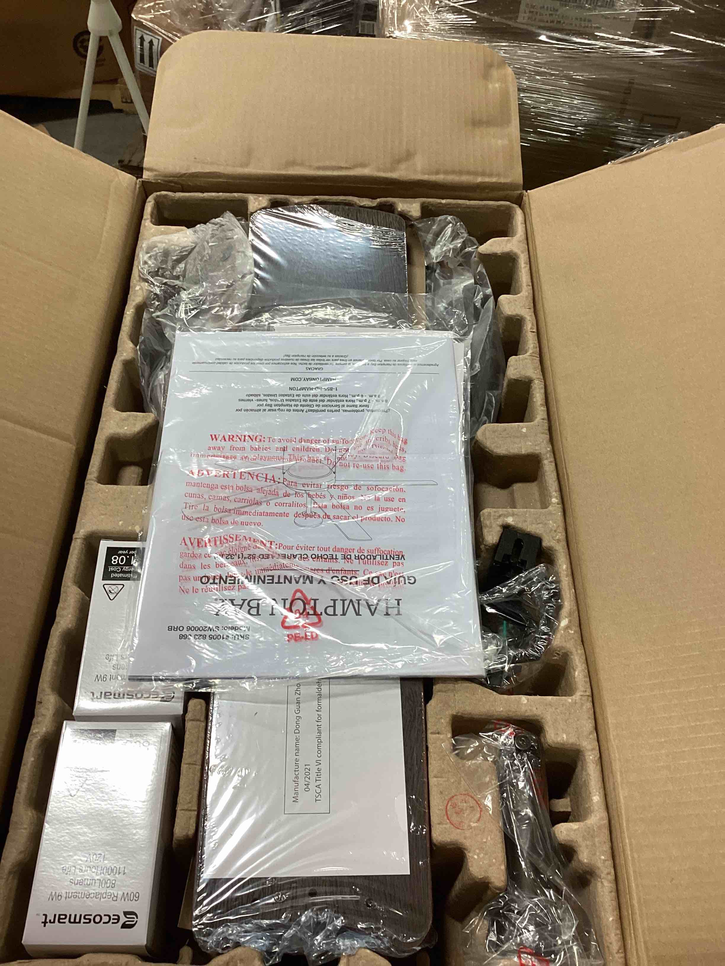 https://s3.amazonaws.com/lotting-images-prod/bidfta/RED5462352_1701438922069.jpeg