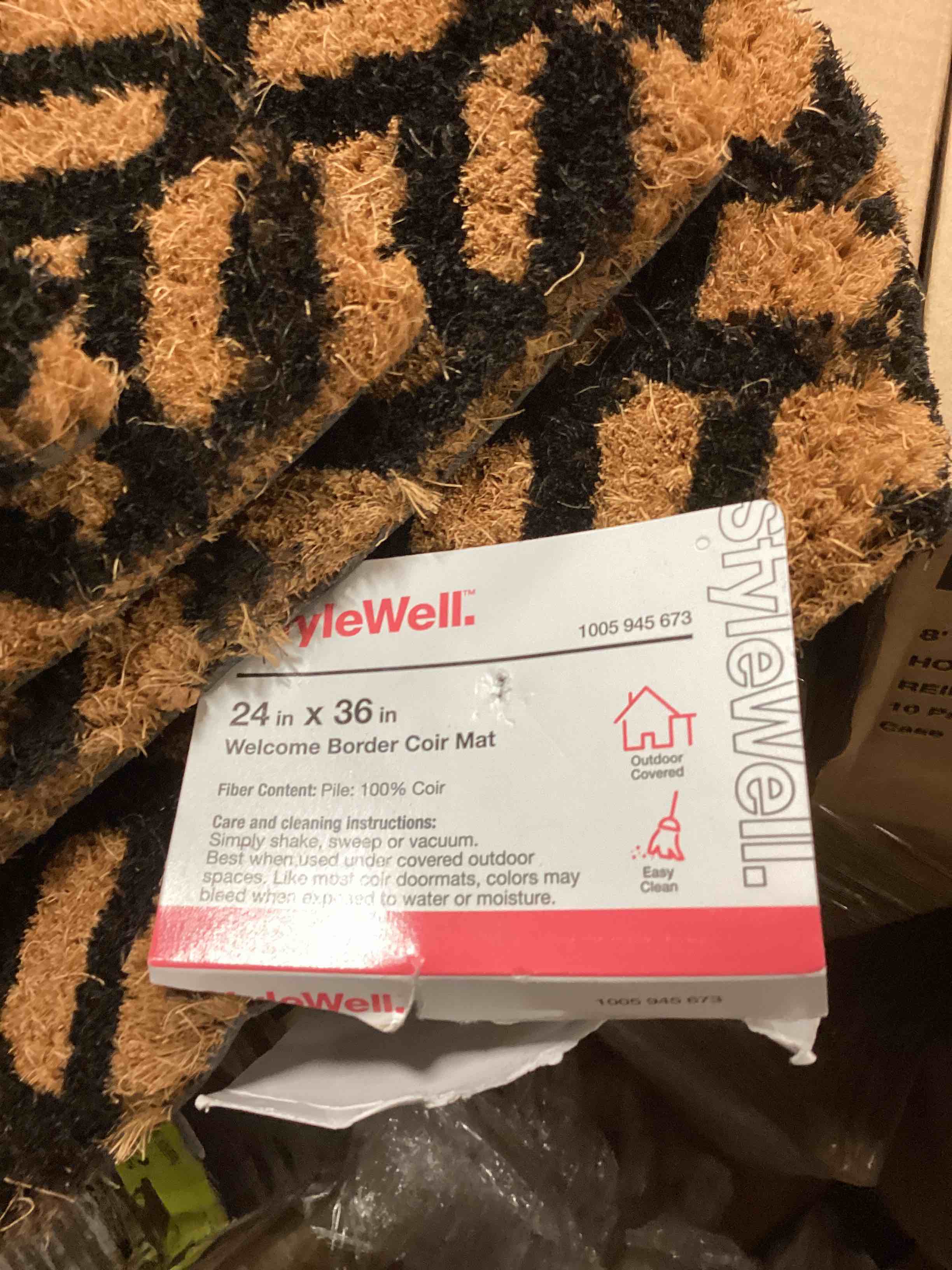 https://s3.amazonaws.com/lotting-images-prod/bidfta/RED5462359_1701440552079.jpeg