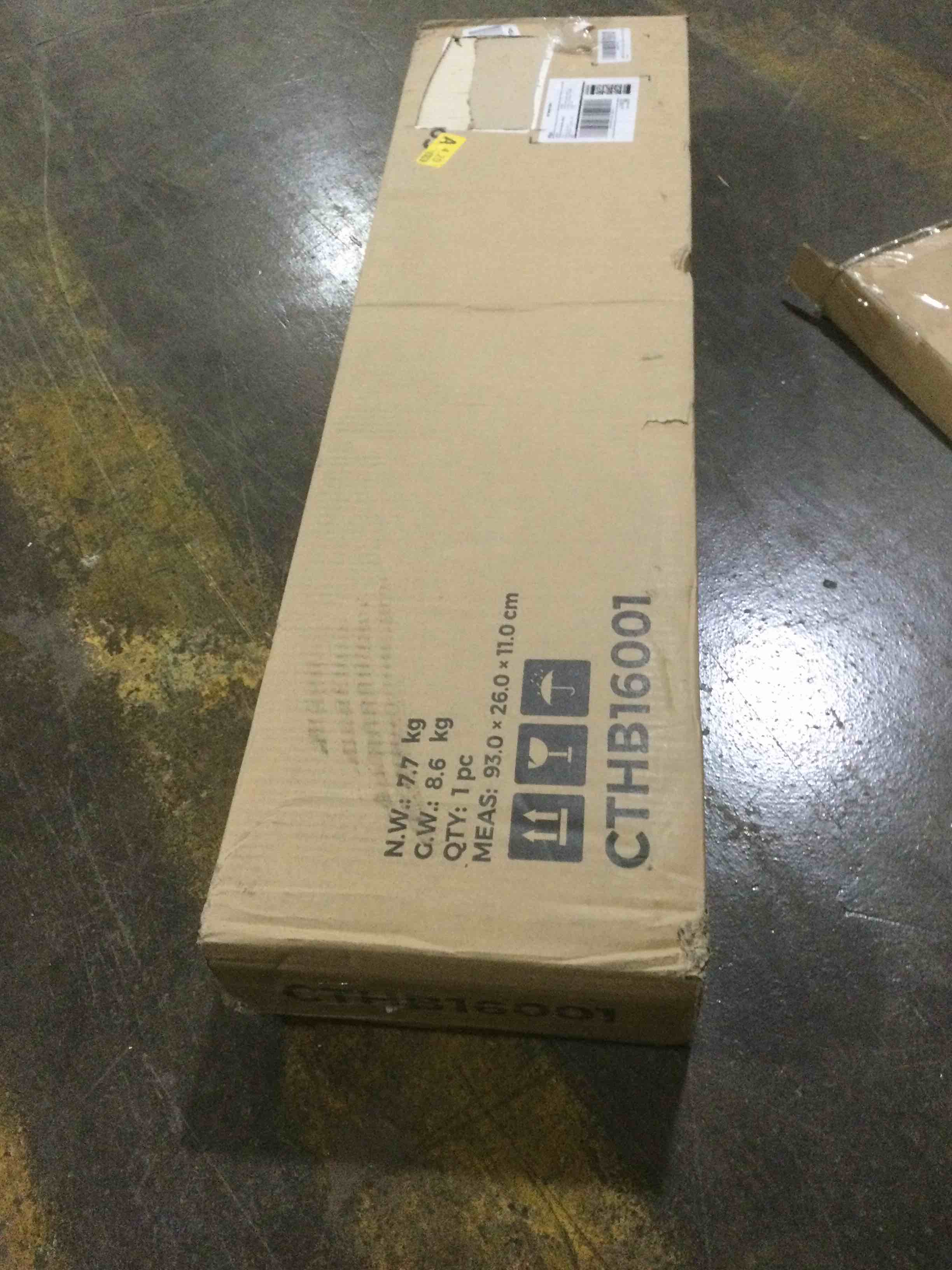 https://s3.amazonaws.com/lotting-images-prod/bidfta/RED5469307_1702486321042.jpeg