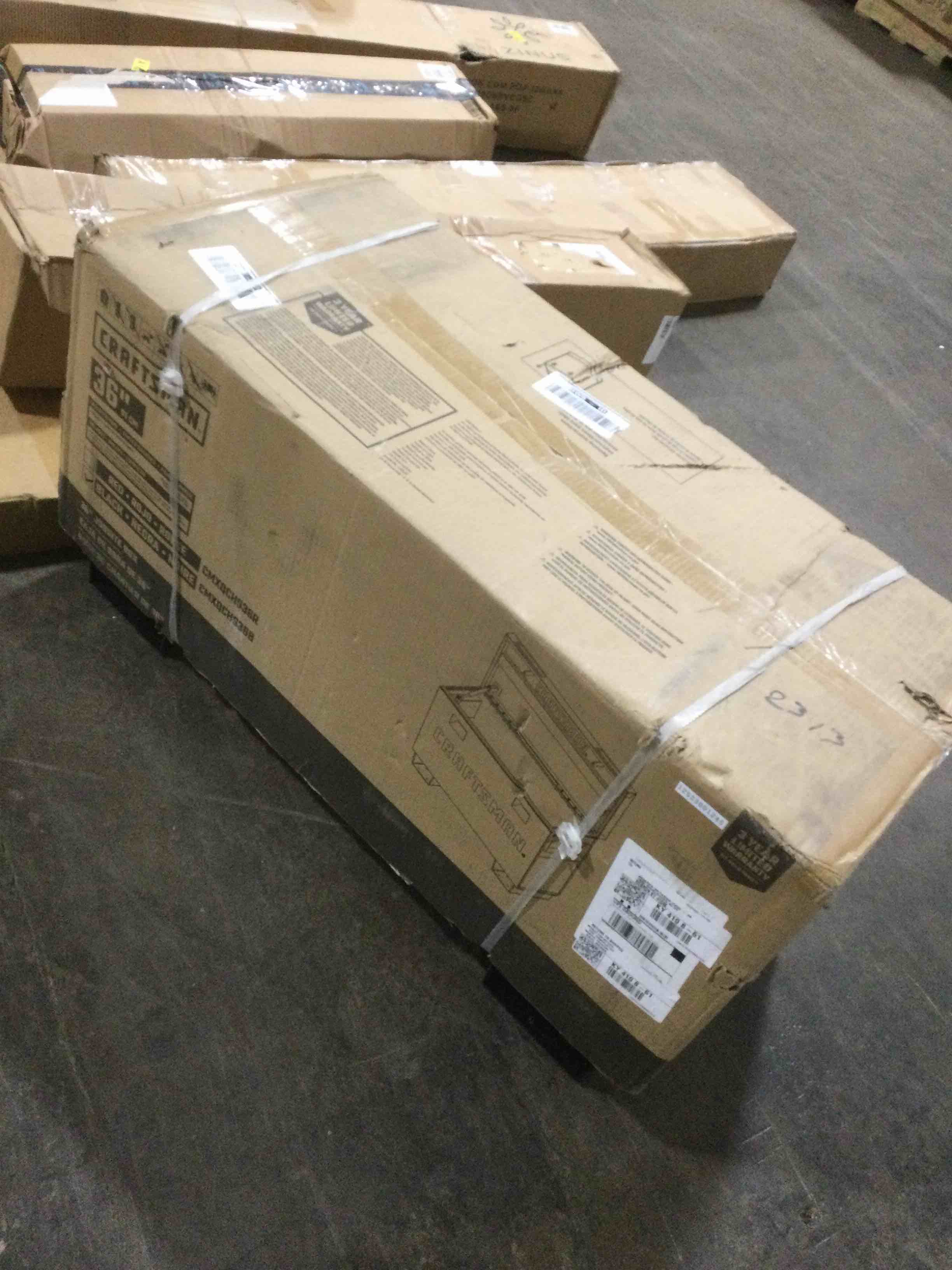 https://s3.amazonaws.com/lotting-images-prod/bidfta/RED5470824_1701978206822.jpeg