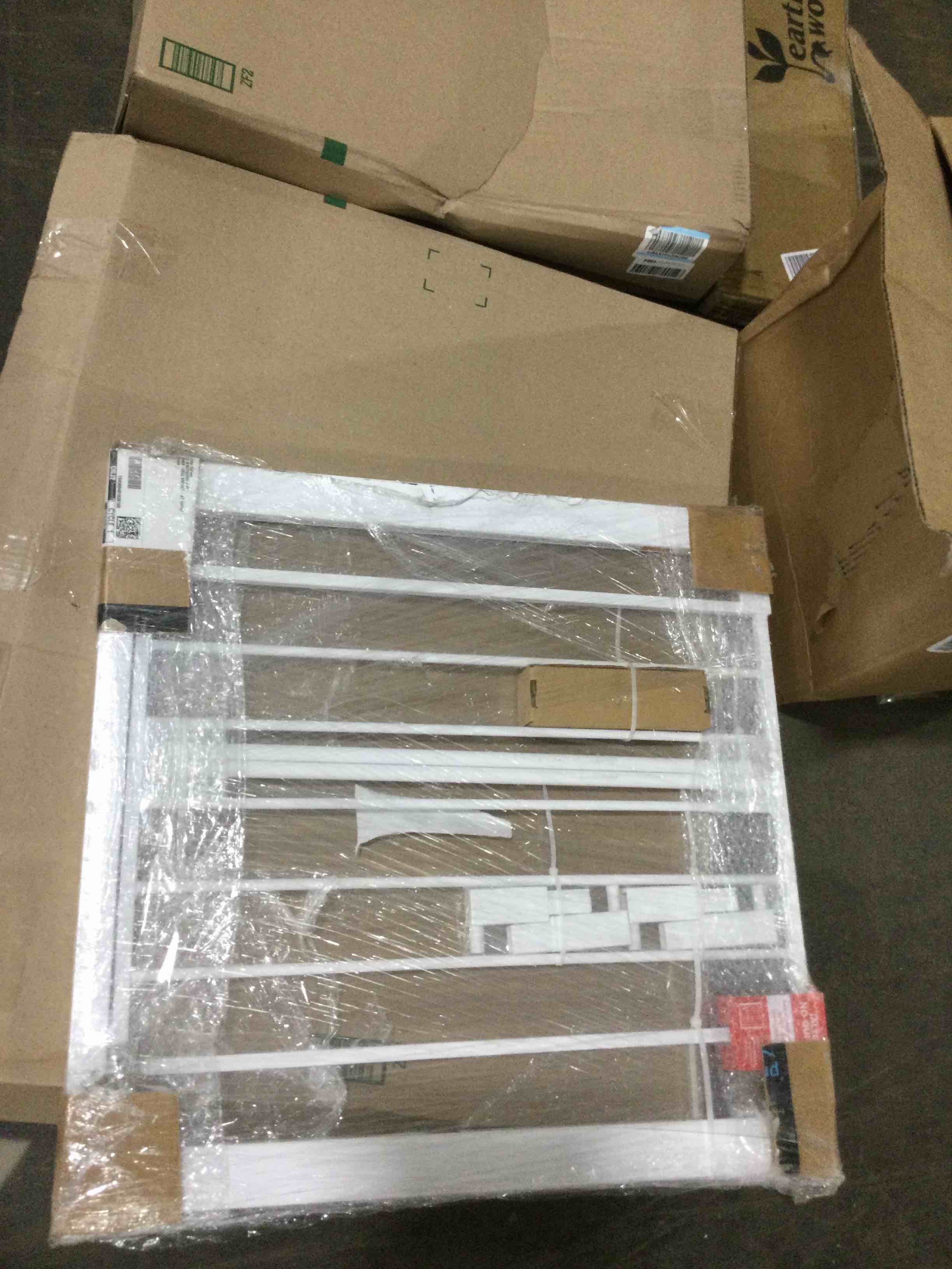 https://s3.amazonaws.com/lotting-images-prod/bidfta/RED5473447_1702647207427.jpeg