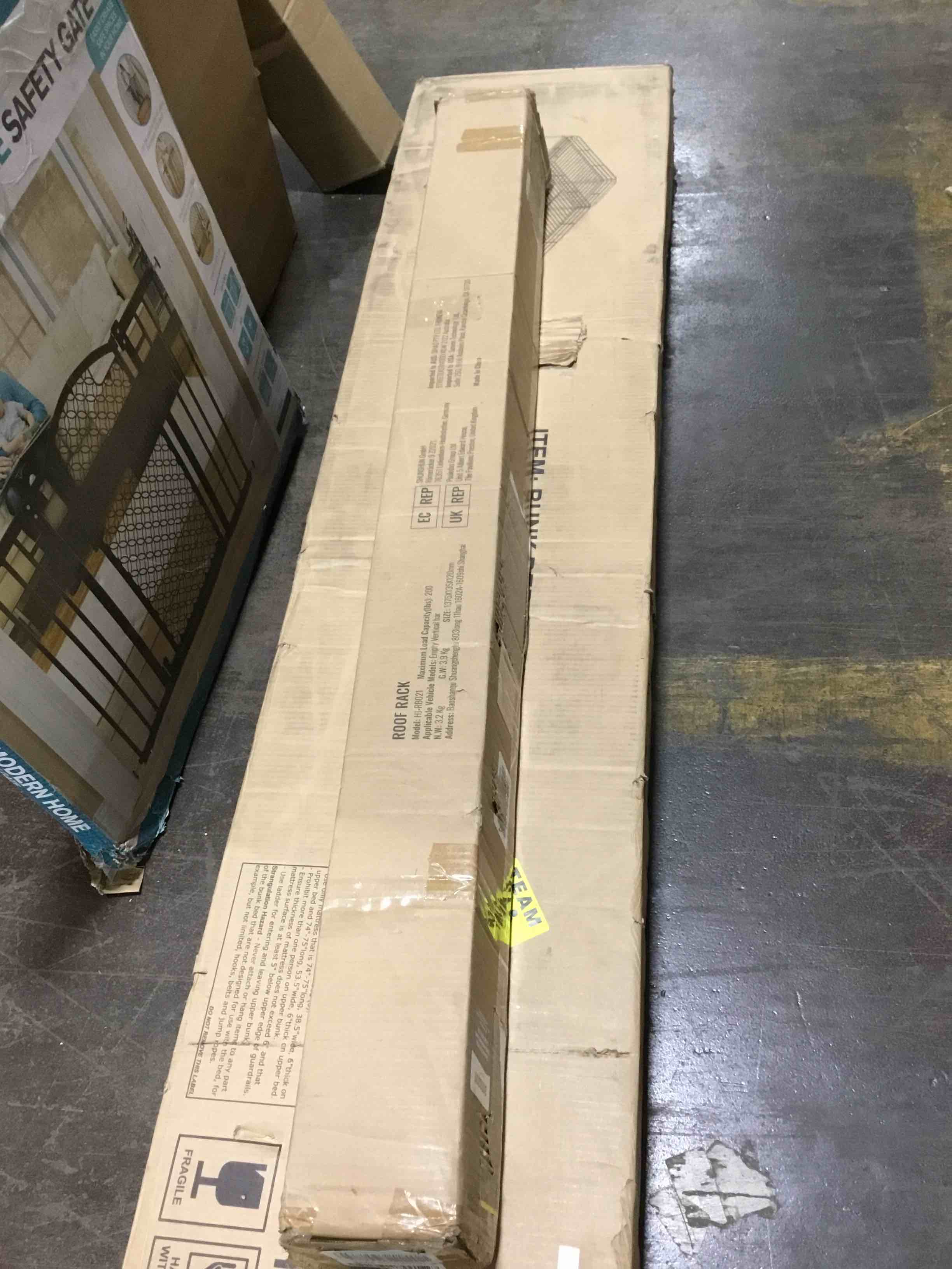 https://s3.amazonaws.com/lotting-images-prod/bidfta/RED5475613_1702934826757.jpeg