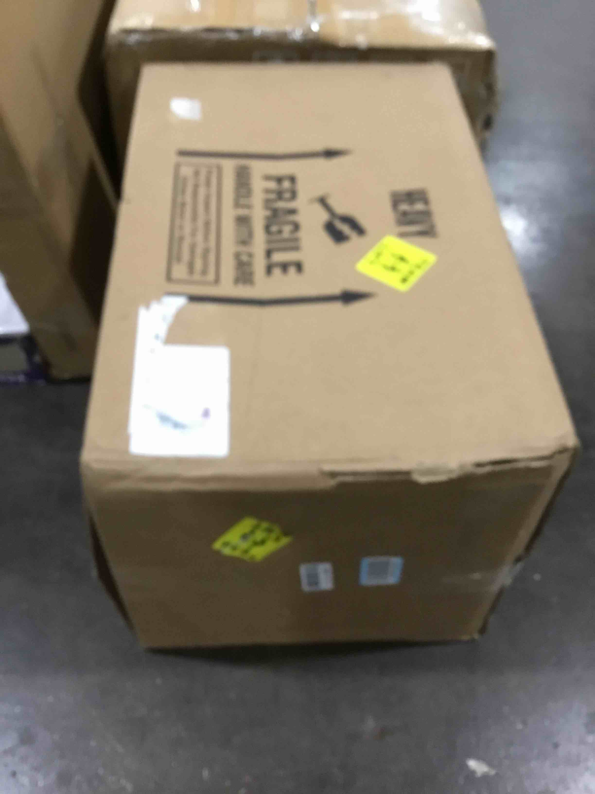 https://s3.amazonaws.com/lotting-images-prod/bidfta/RED5475722_1703007618455.jpeg