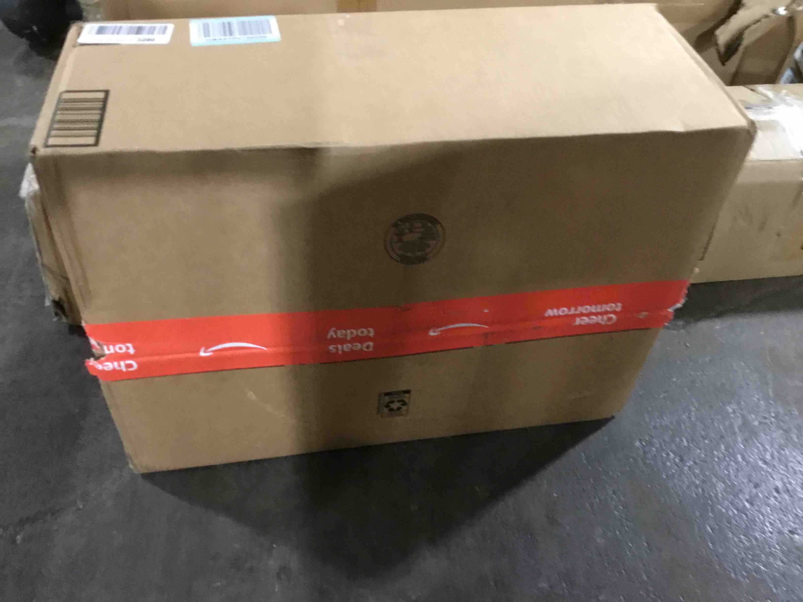 https://s3.amazonaws.com/lotting-images-prod/bidfta/RED5475789_1703017181662.jpeg