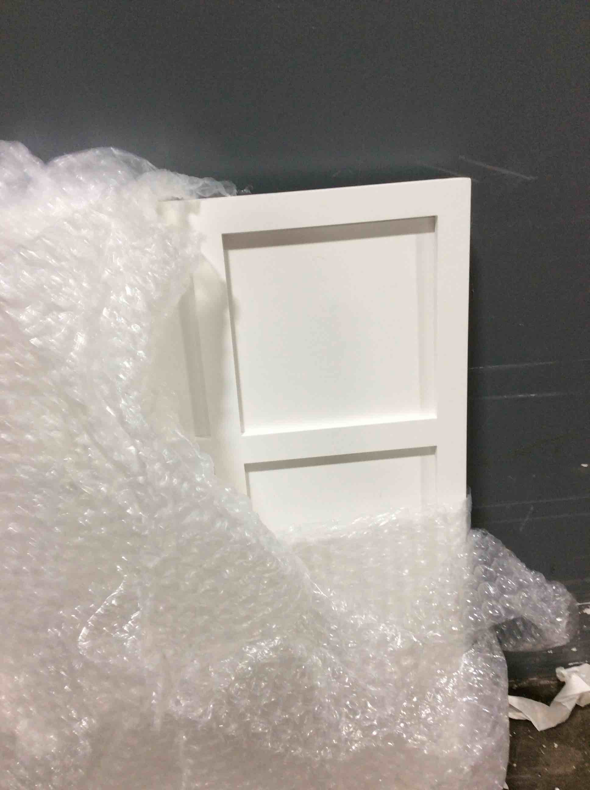 https://s3.amazonaws.com/lotting-images-prod/bidfta/RED5478782_1702397427093.jpeg