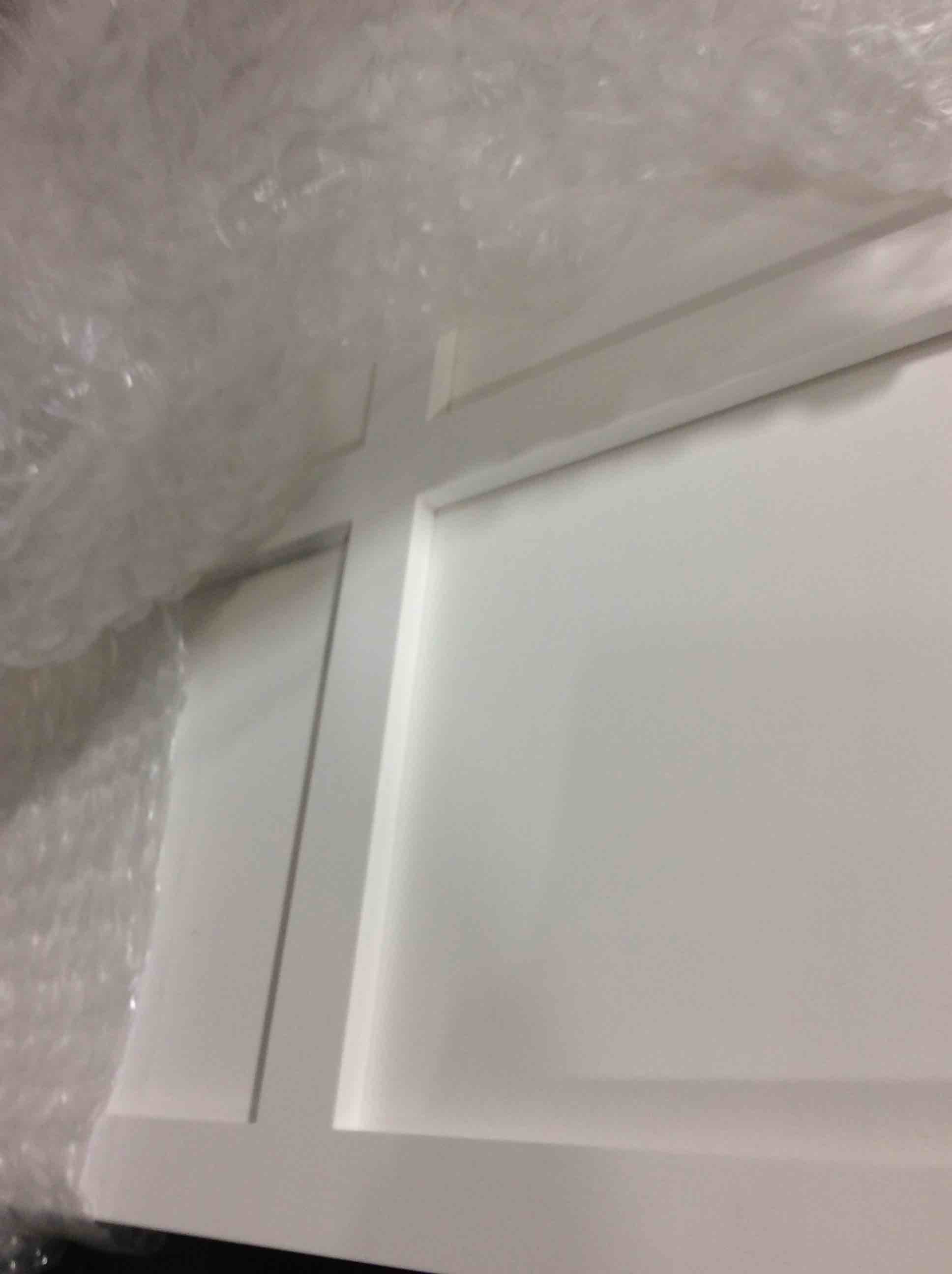 https://s3.amazonaws.com/lotting-images-prod/bidfta/RED5478782_1702397448994.jpeg