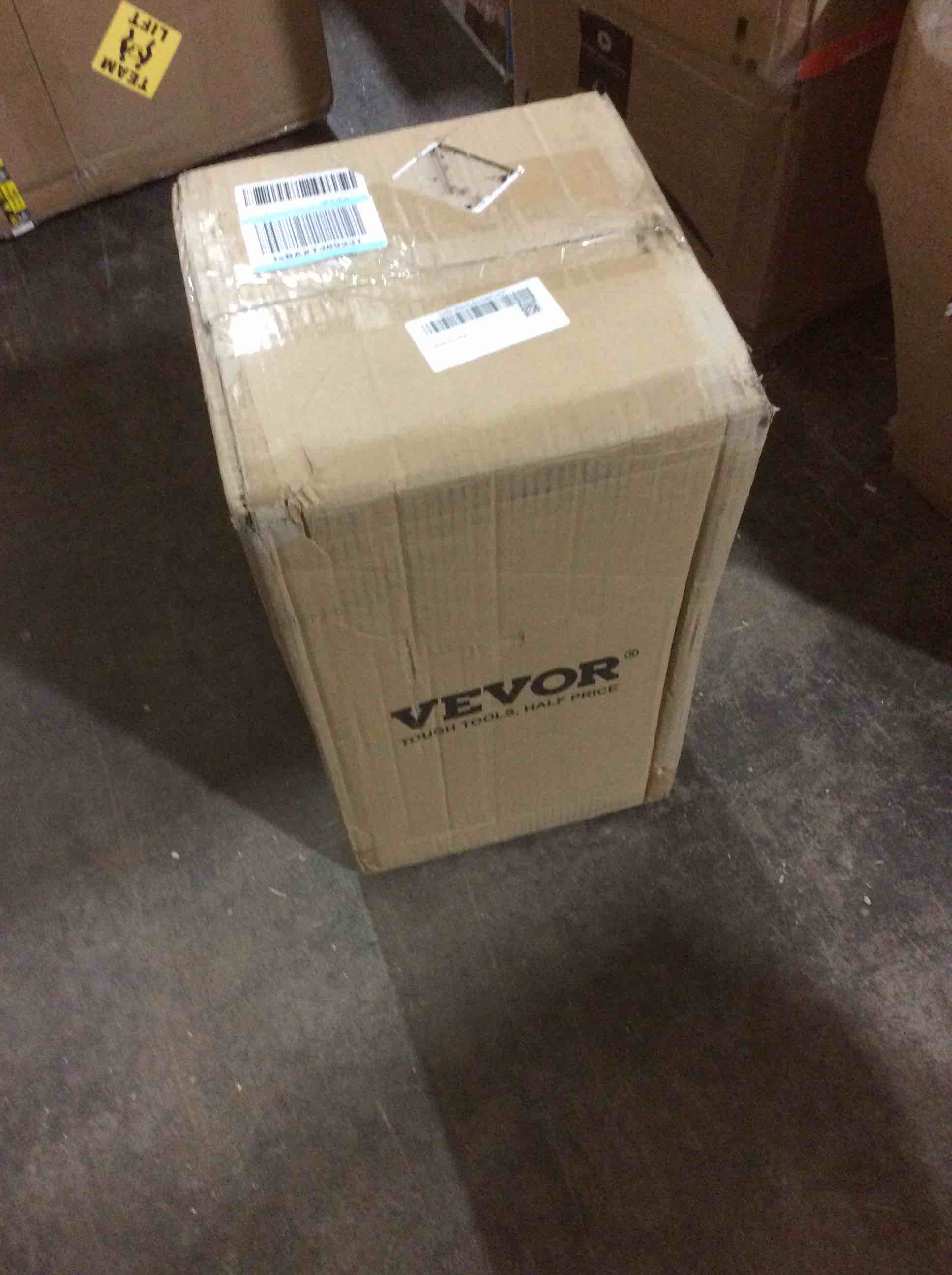 https://s3.amazonaws.com/lotting-images-prod/bidfta/RED5478816_1702403319188.jpeg