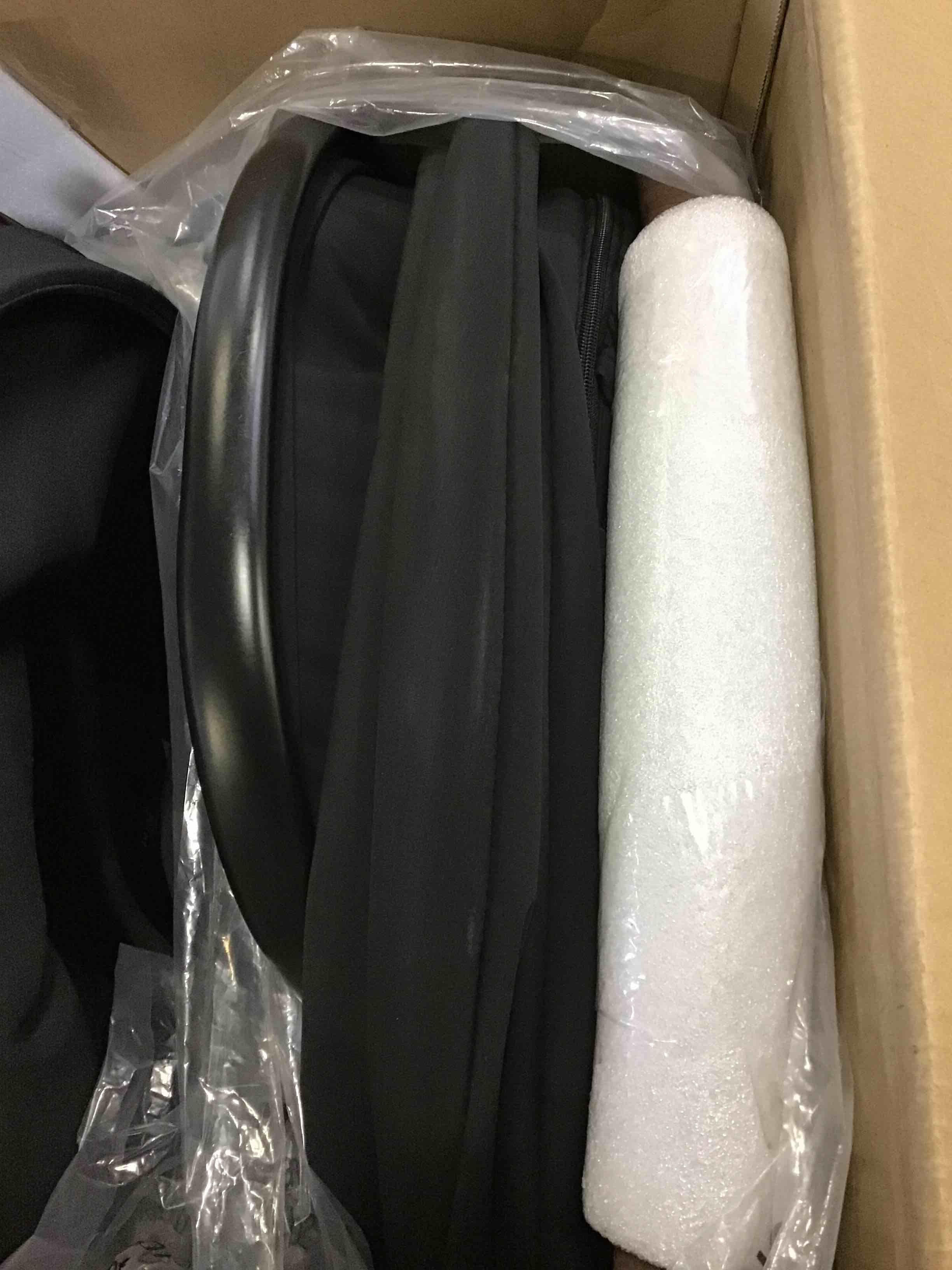 https://s3.amazonaws.com/lotting-images-prod/bidfta/RED5481012_1699988780481.jpeg
