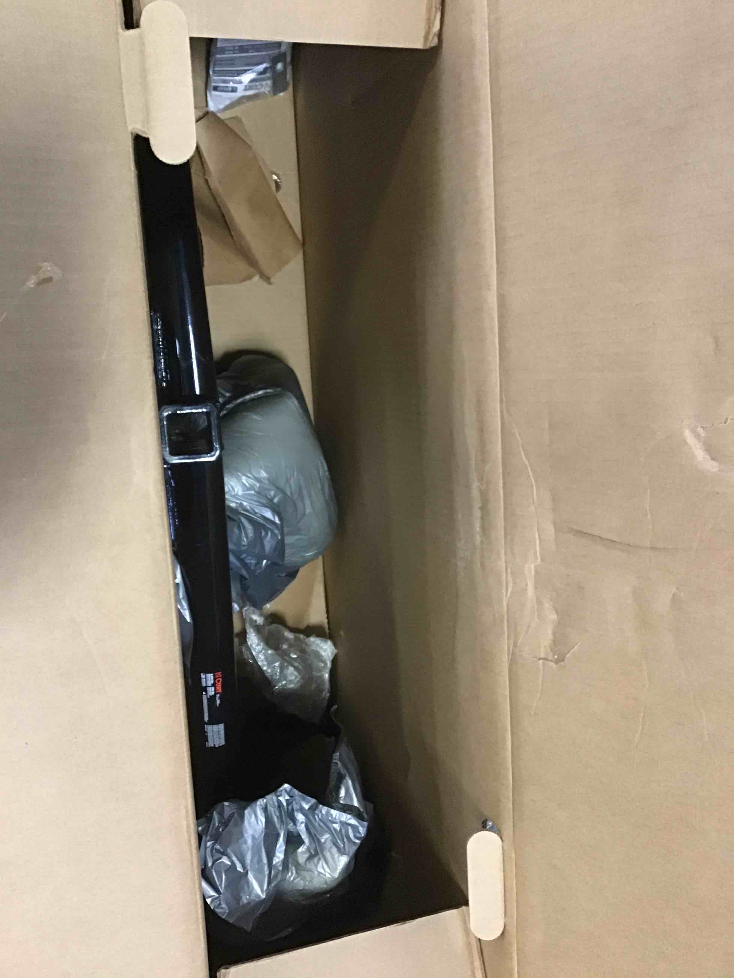 https://s3.amazonaws.com/lotting-images-prod/bidfta/RED5483324_1699562162592.jpeg