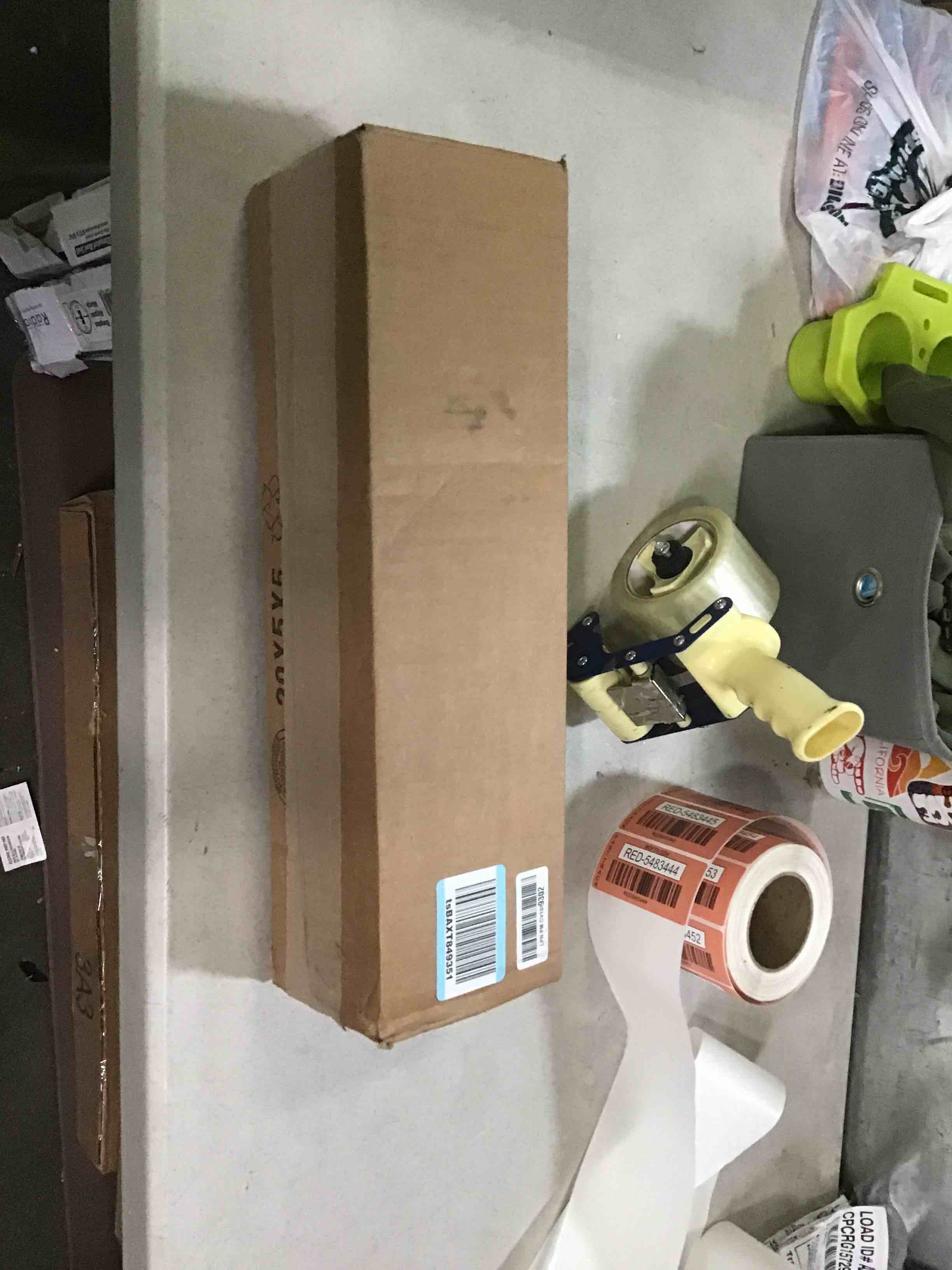 https://s3.amazonaws.com/lotting-images-prod/bidfta/RED5483444_1699636425742.jpeg