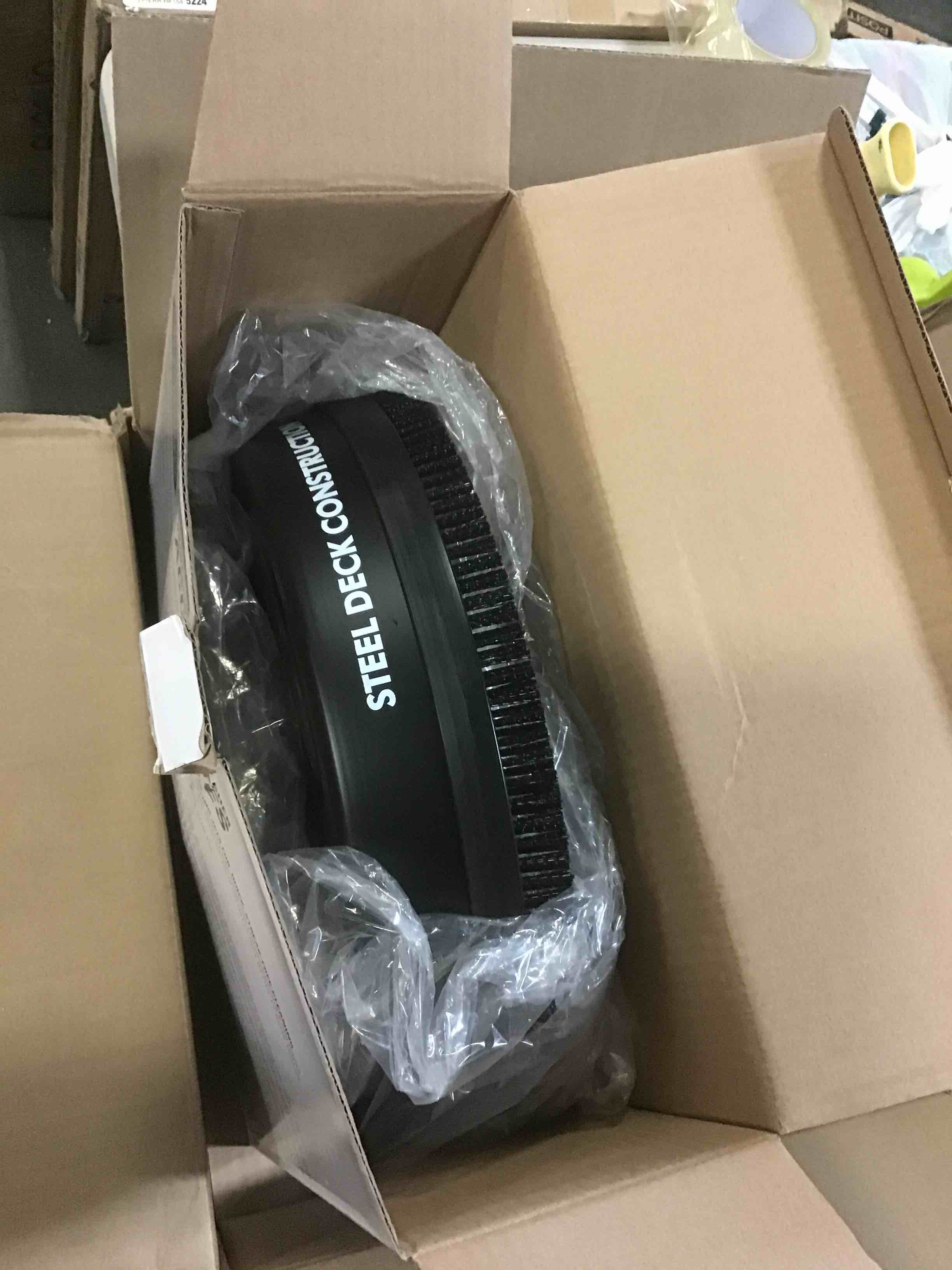 https://s3.amazonaws.com/lotting-images-prod/bidfta/RED5483523_1699648179546.jpeg