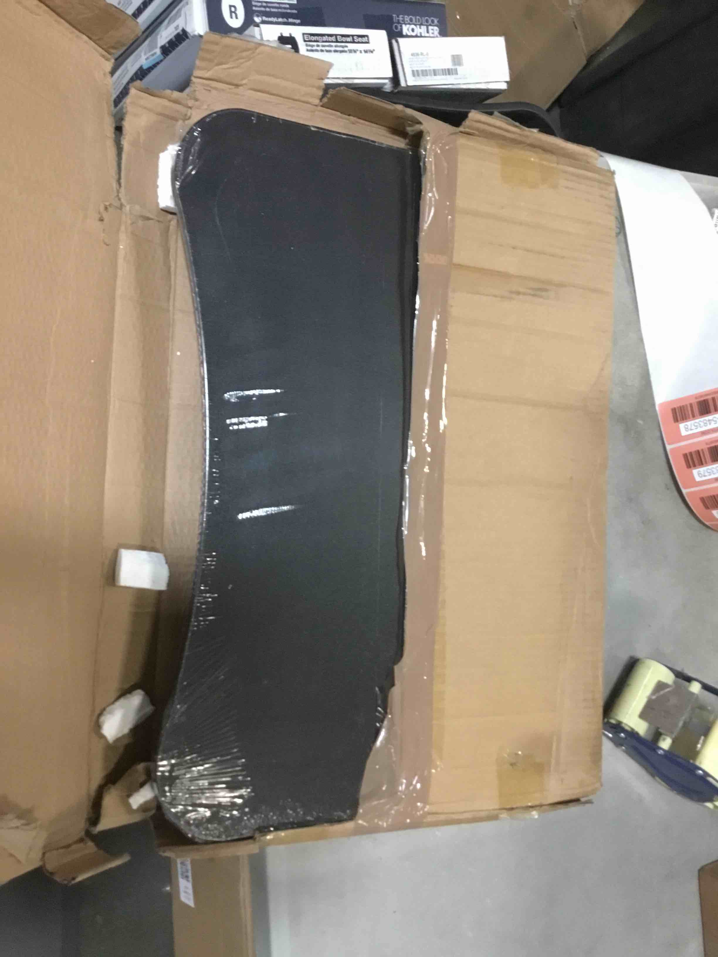 https://s3.amazonaws.com/lotting-images-prod/bidfta/RED5483578_1699883701026.jpeg