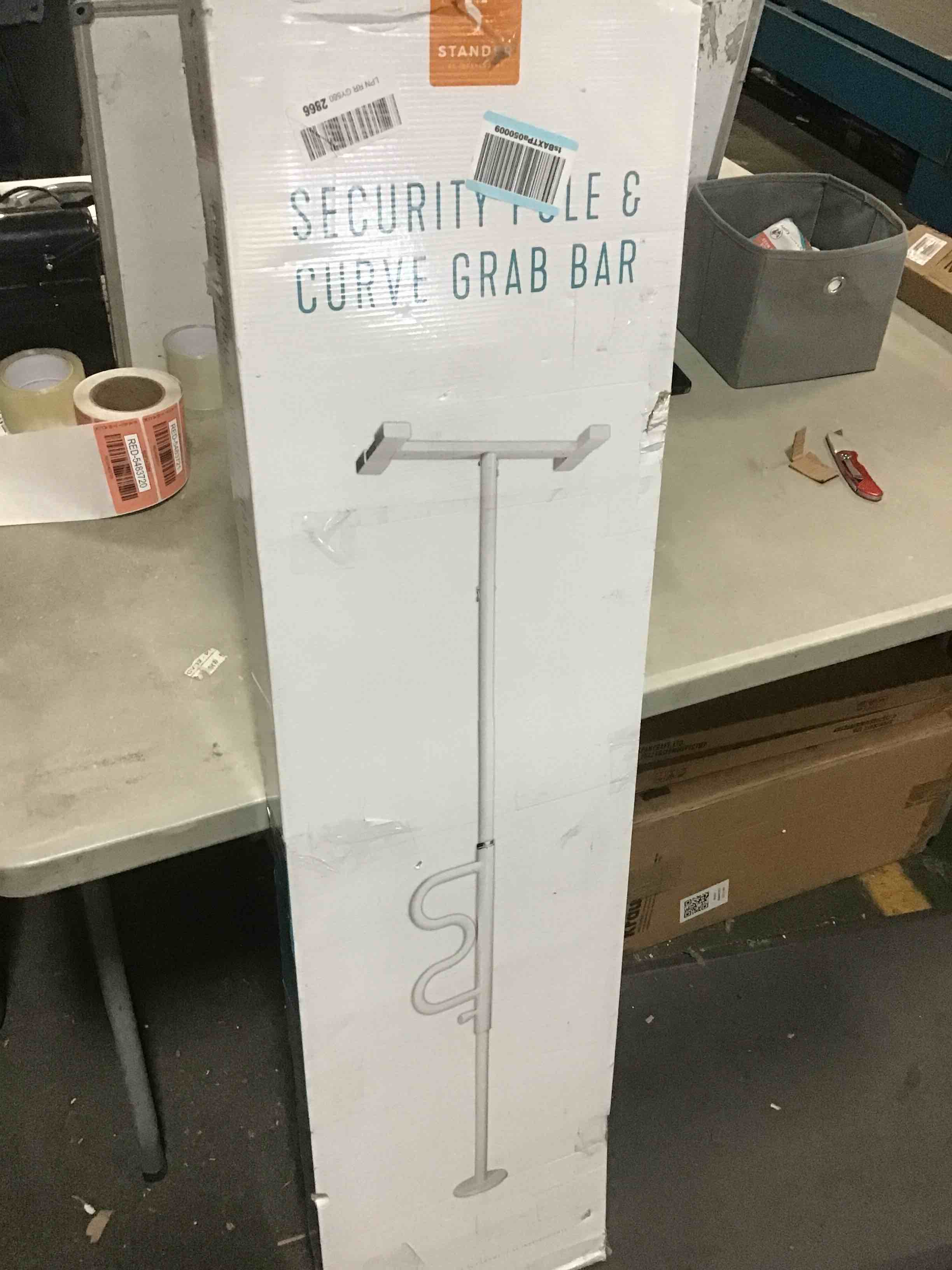 https://s3.amazonaws.com/lotting-images-prod/bidfta/RED5483720_1699907521256.jpeg