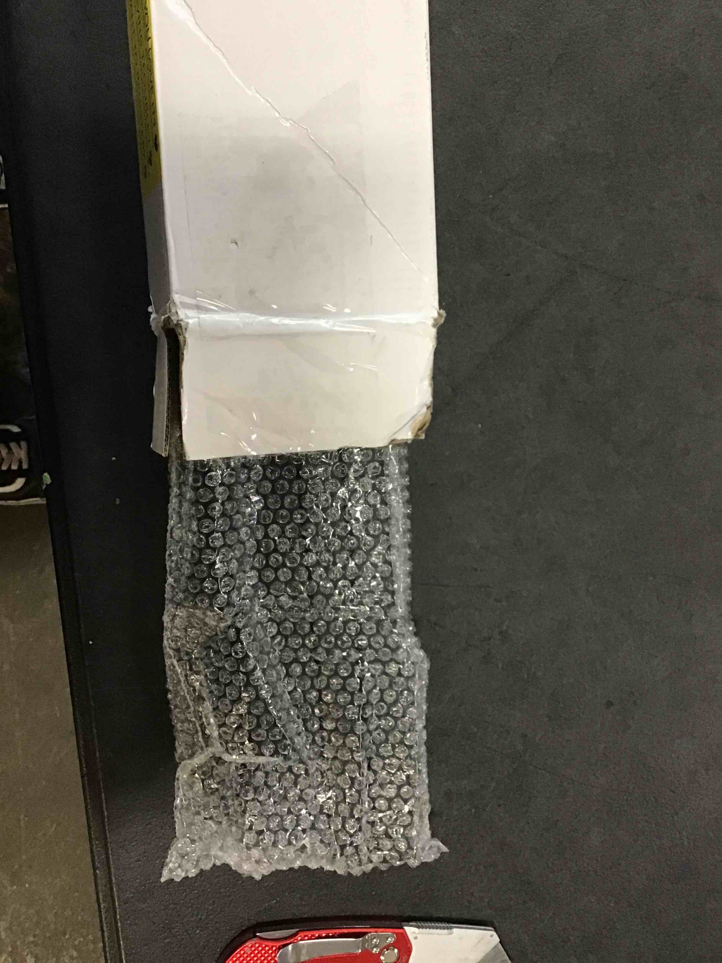 https://s3.amazonaws.com/lotting-images-prod/bidfta/RED5483914_1700054790042.jpeg