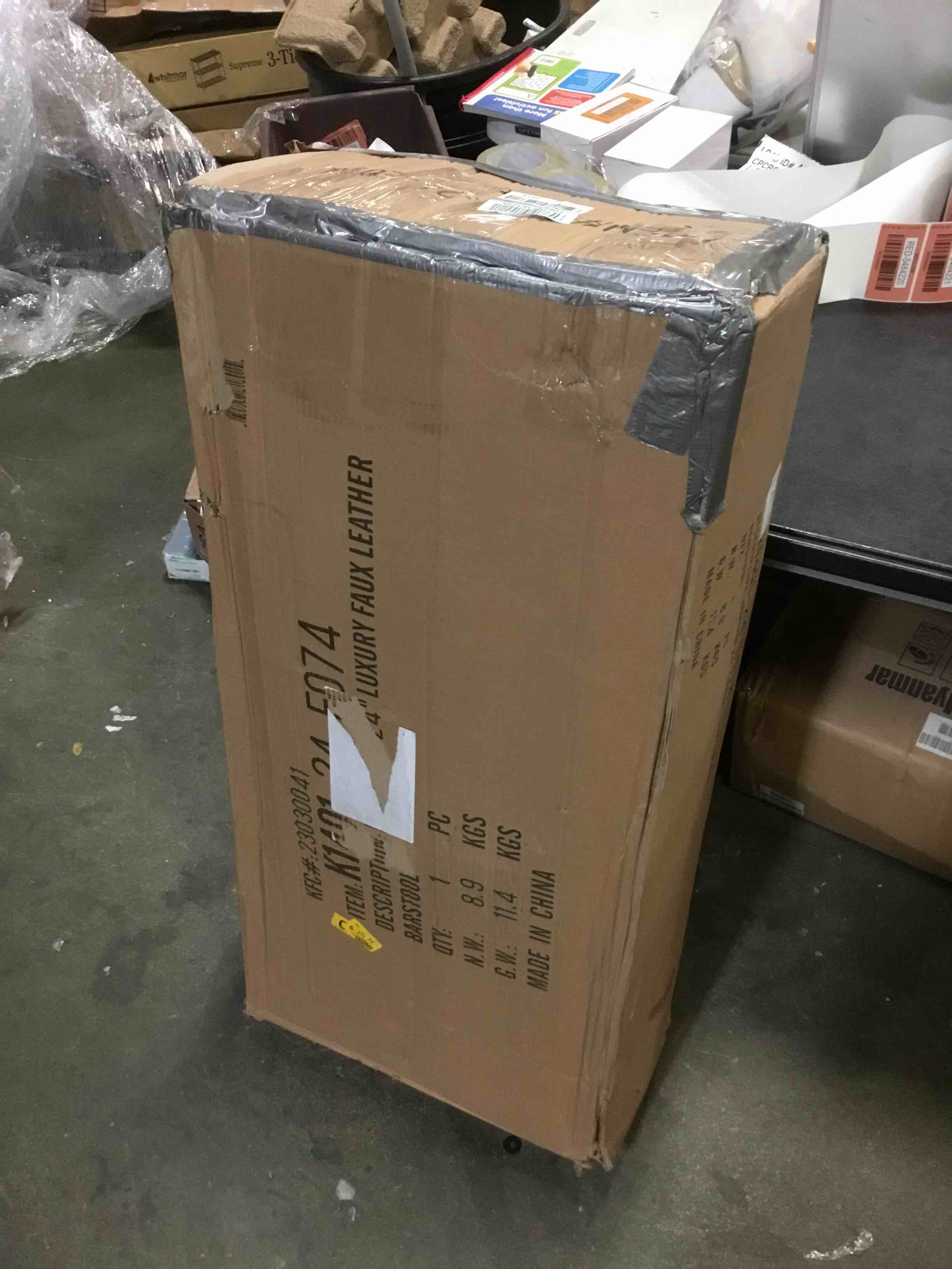 https://s3.amazonaws.com/lotting-images-prod/bidfta/RED5484220_1700576285085.jpeg