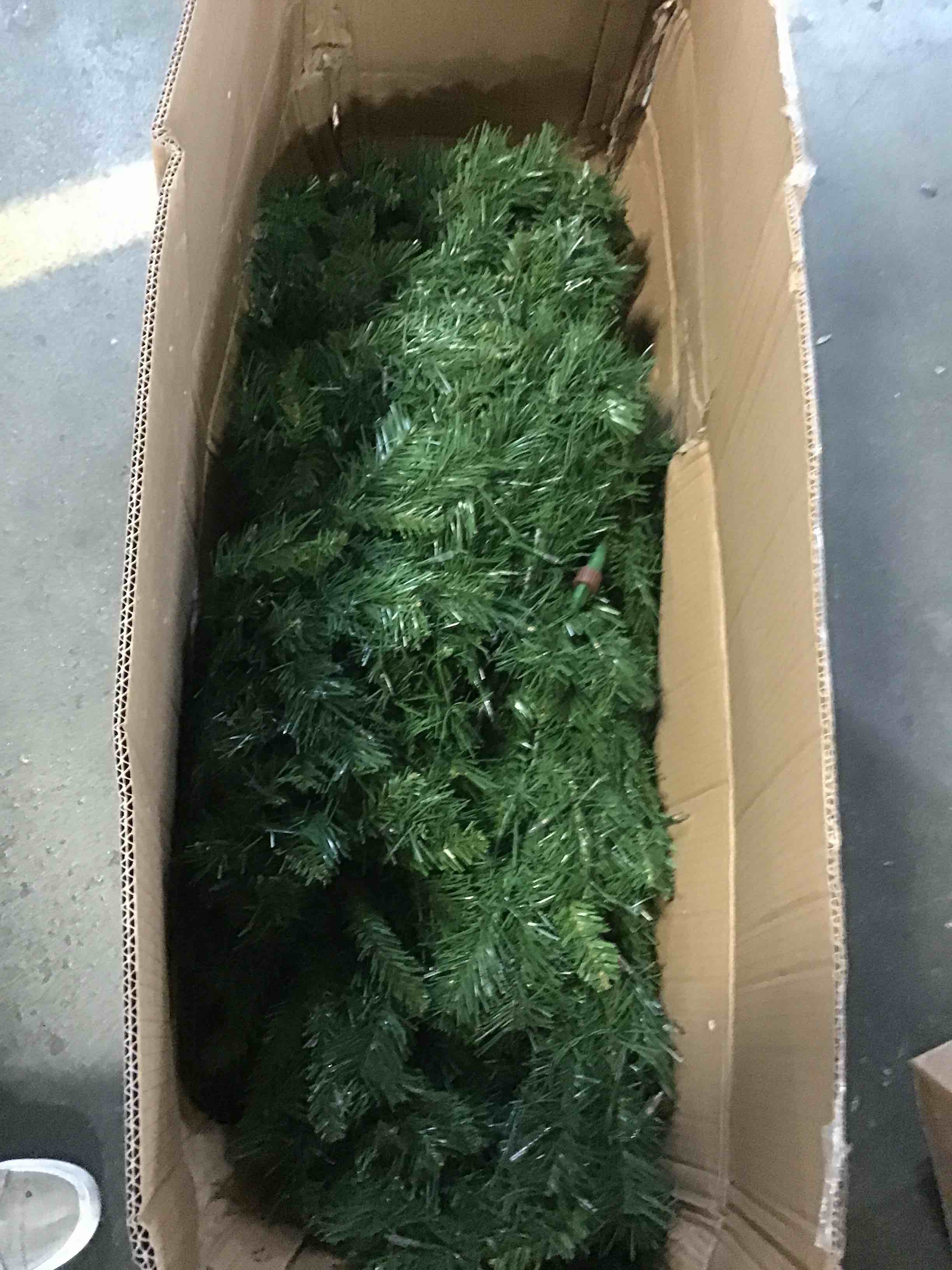 https://s3.amazonaws.com/lotting-images-prod/bidfta/RED5485561_1699636992121.jpeg