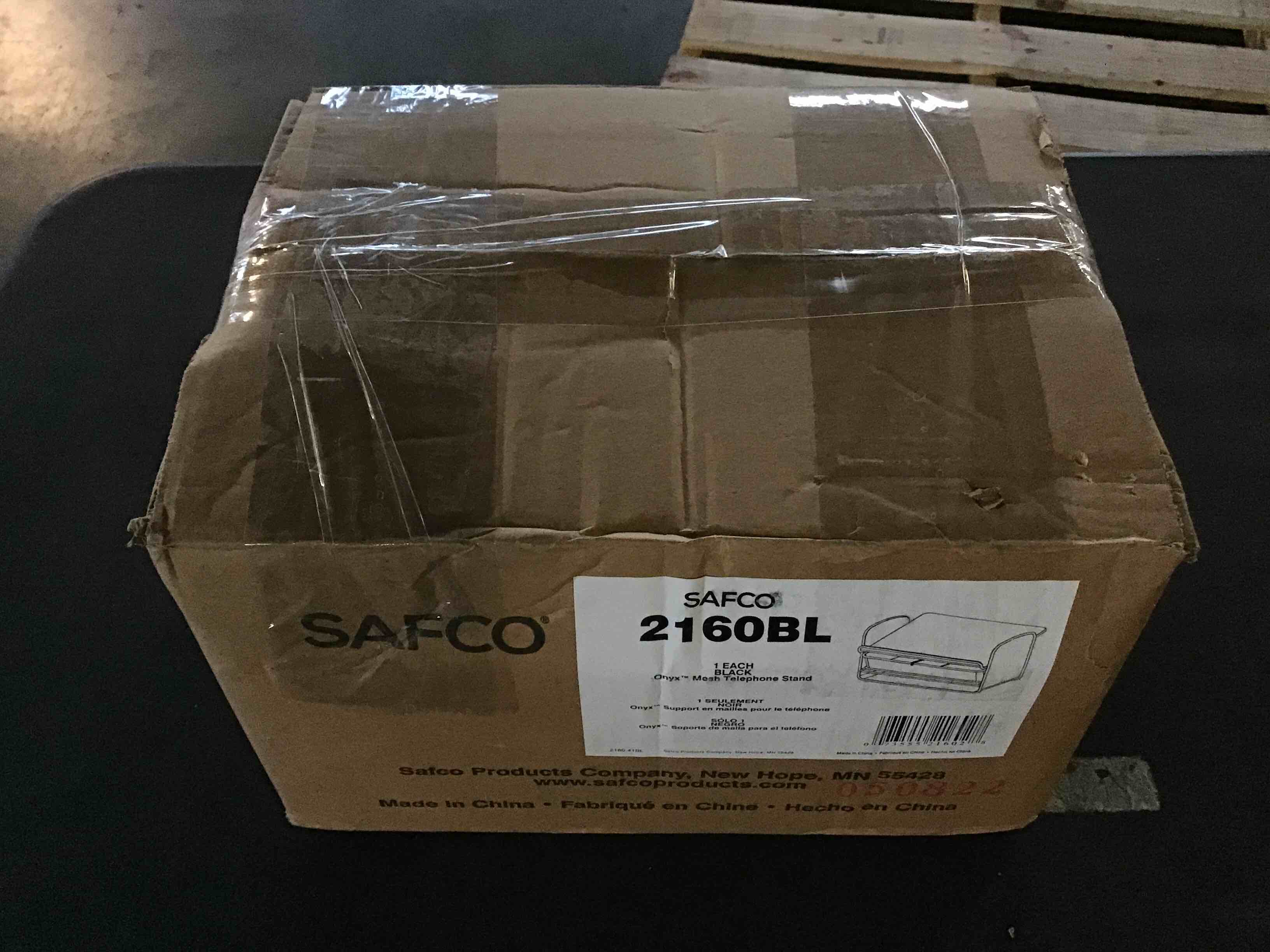 https://s3.amazonaws.com/lotting-images-prod/bidfta/RED5485904_1700052189010.jpeg