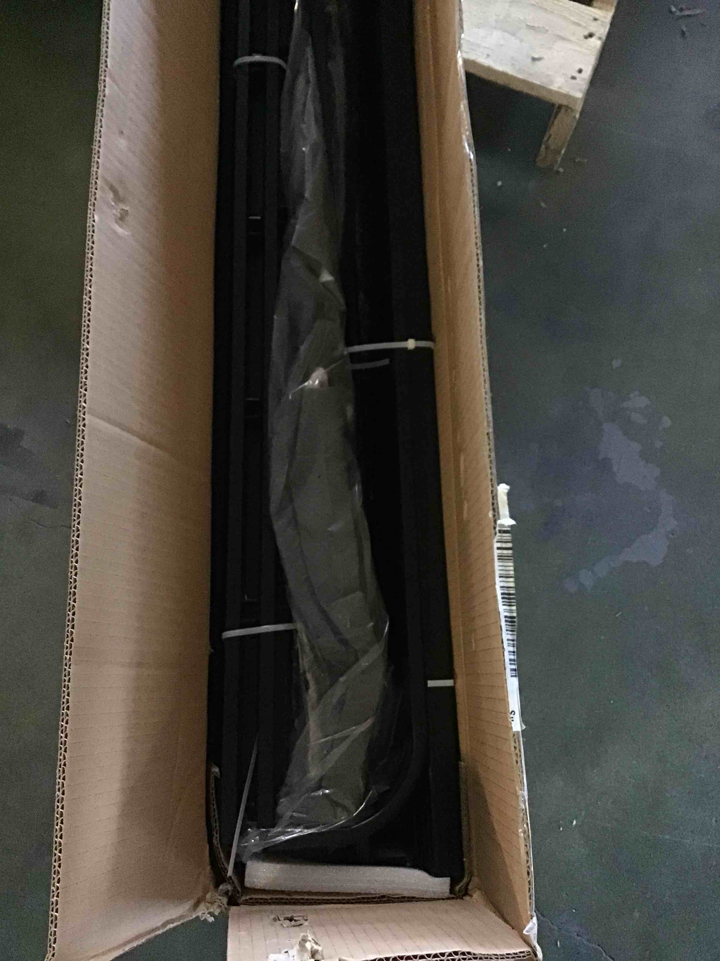 https://s3.amazonaws.com/lotting-images-prod/bidfta/RED5485930_1700064175650.jpeg