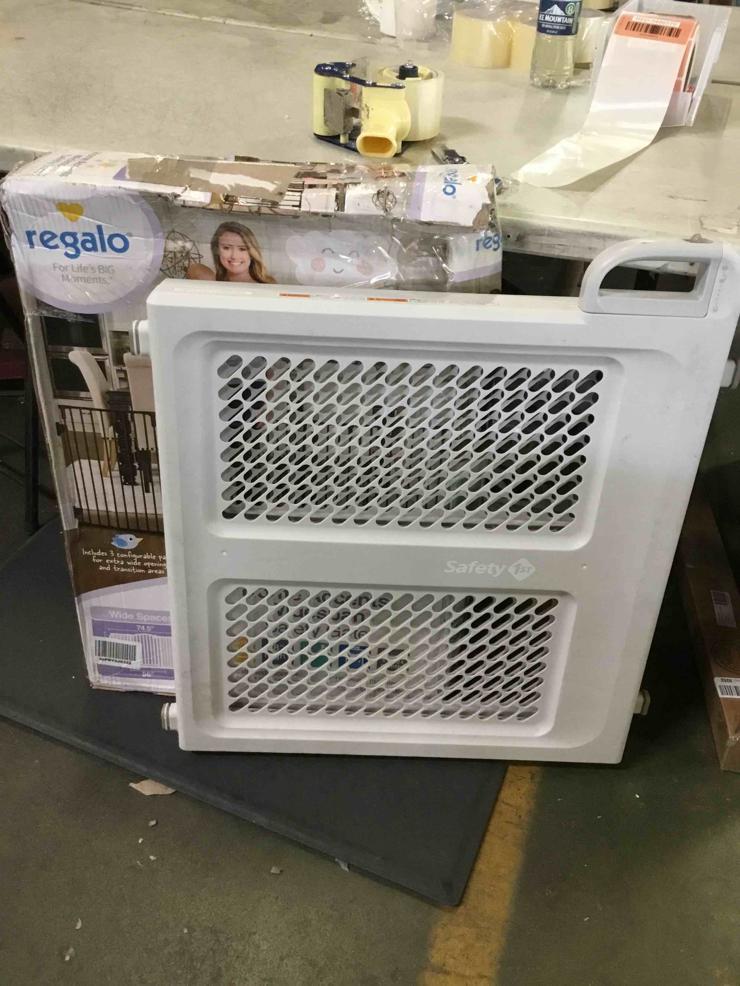 https://s3.amazonaws.com/lotting-images-prod/bidfta/RED5486575_1699635183874.jpeg