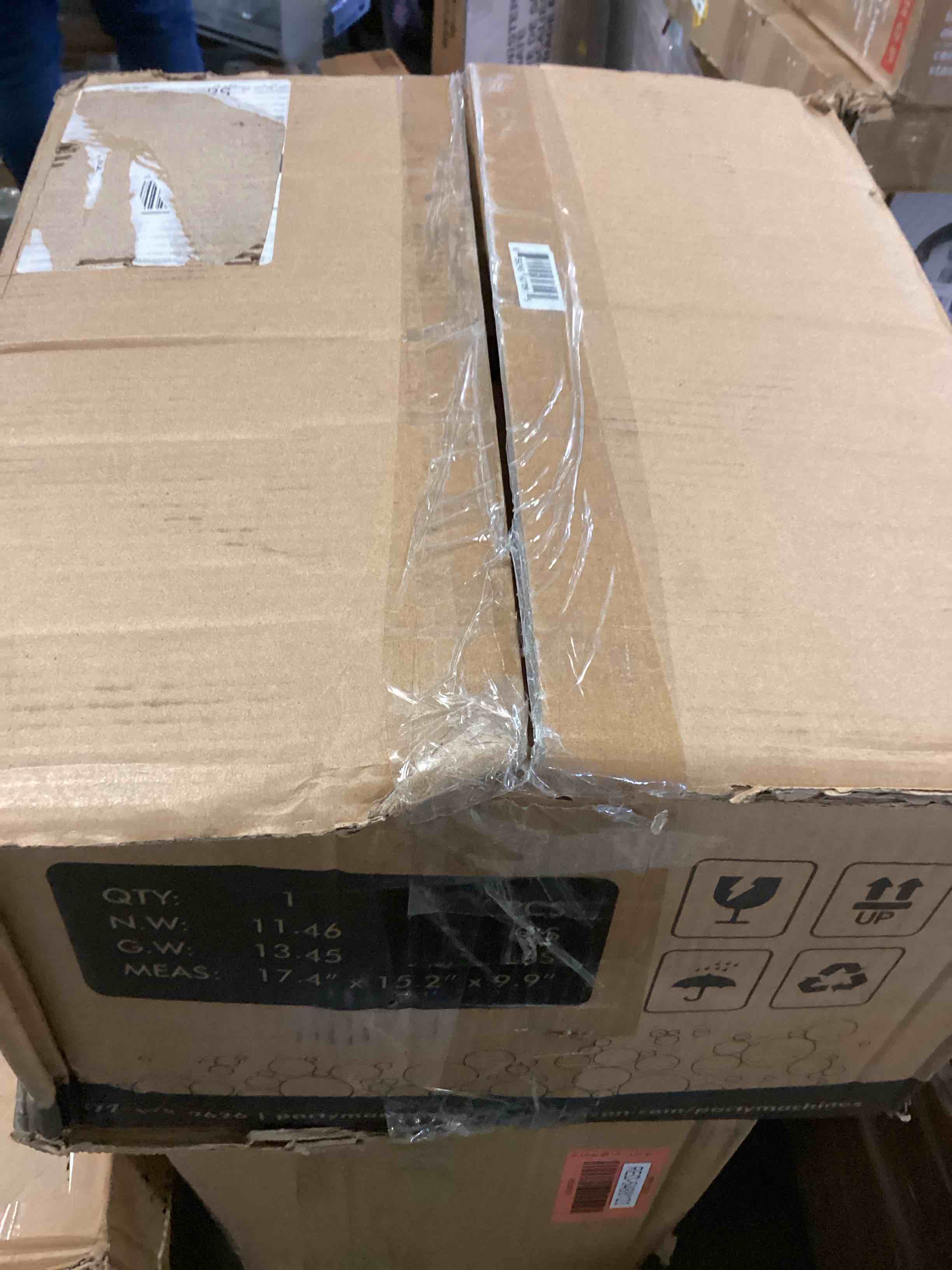 https://s3.amazonaws.com/lotting-images-prod/bidfta/RED5488125_1700075177285.jpeg