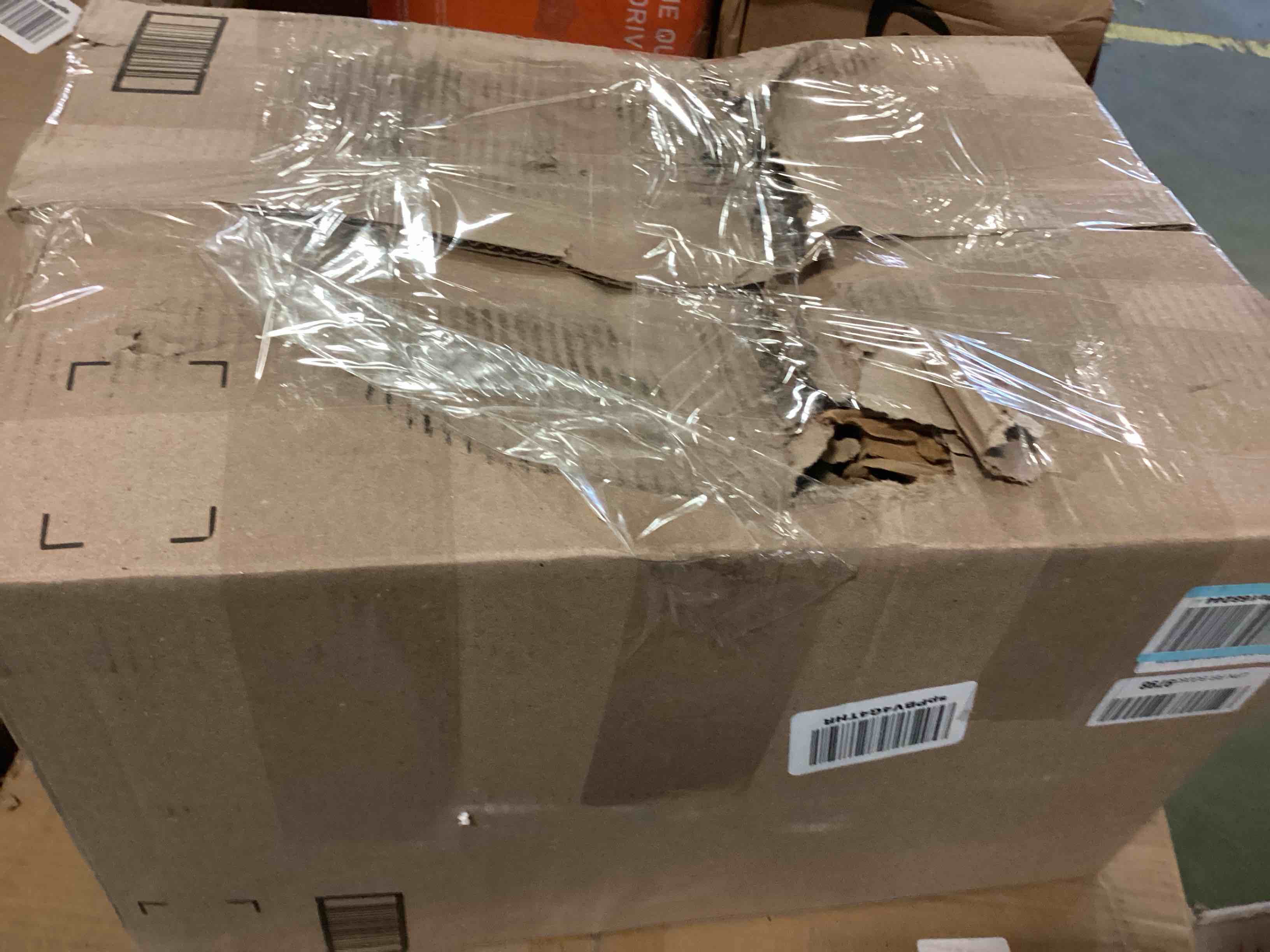 https://s3.amazonaws.com/lotting-images-prod/bidfta/RED5488175_1700082675052.jpeg