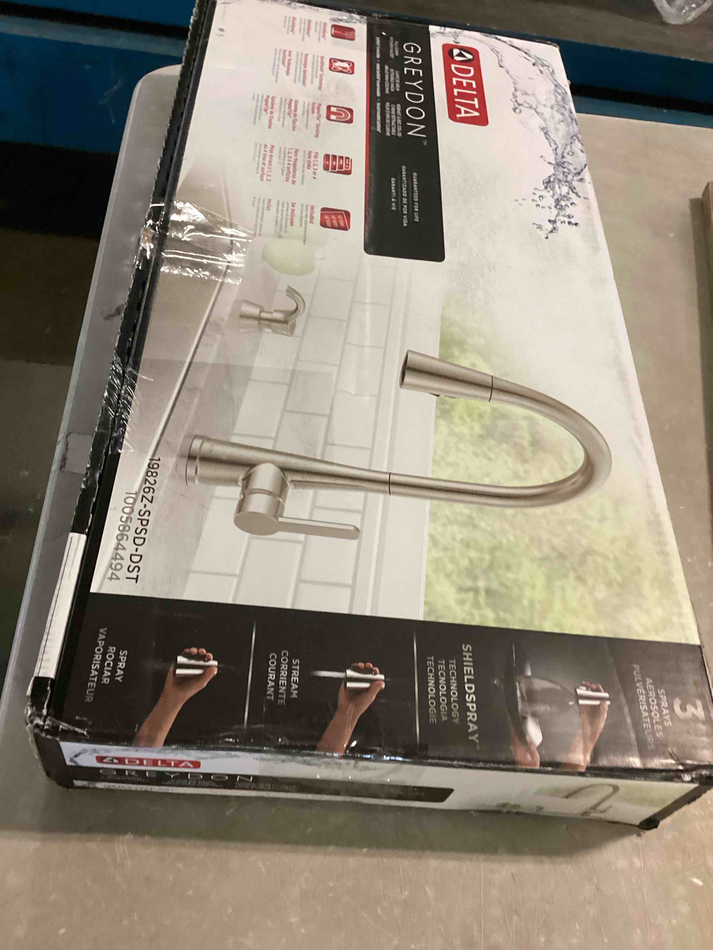 https://s3.amazonaws.com/lotting-images-prod/bidfta/RED5488192_1700141215562.jpeg