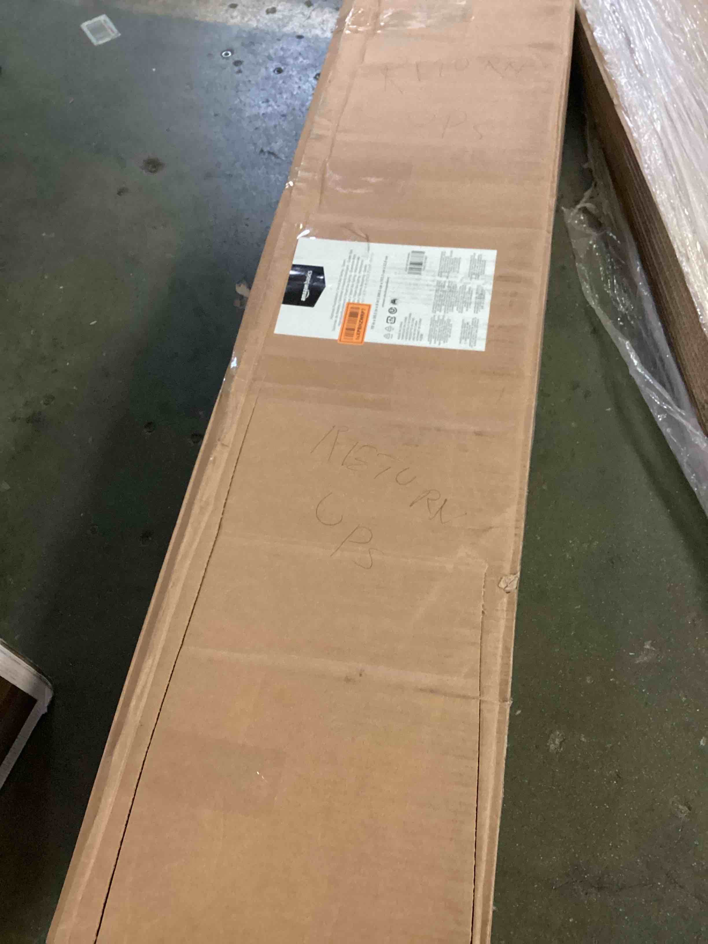 https://s3.amazonaws.com/lotting-images-prod/bidfta/RED5488350_1700163030048.jpeg