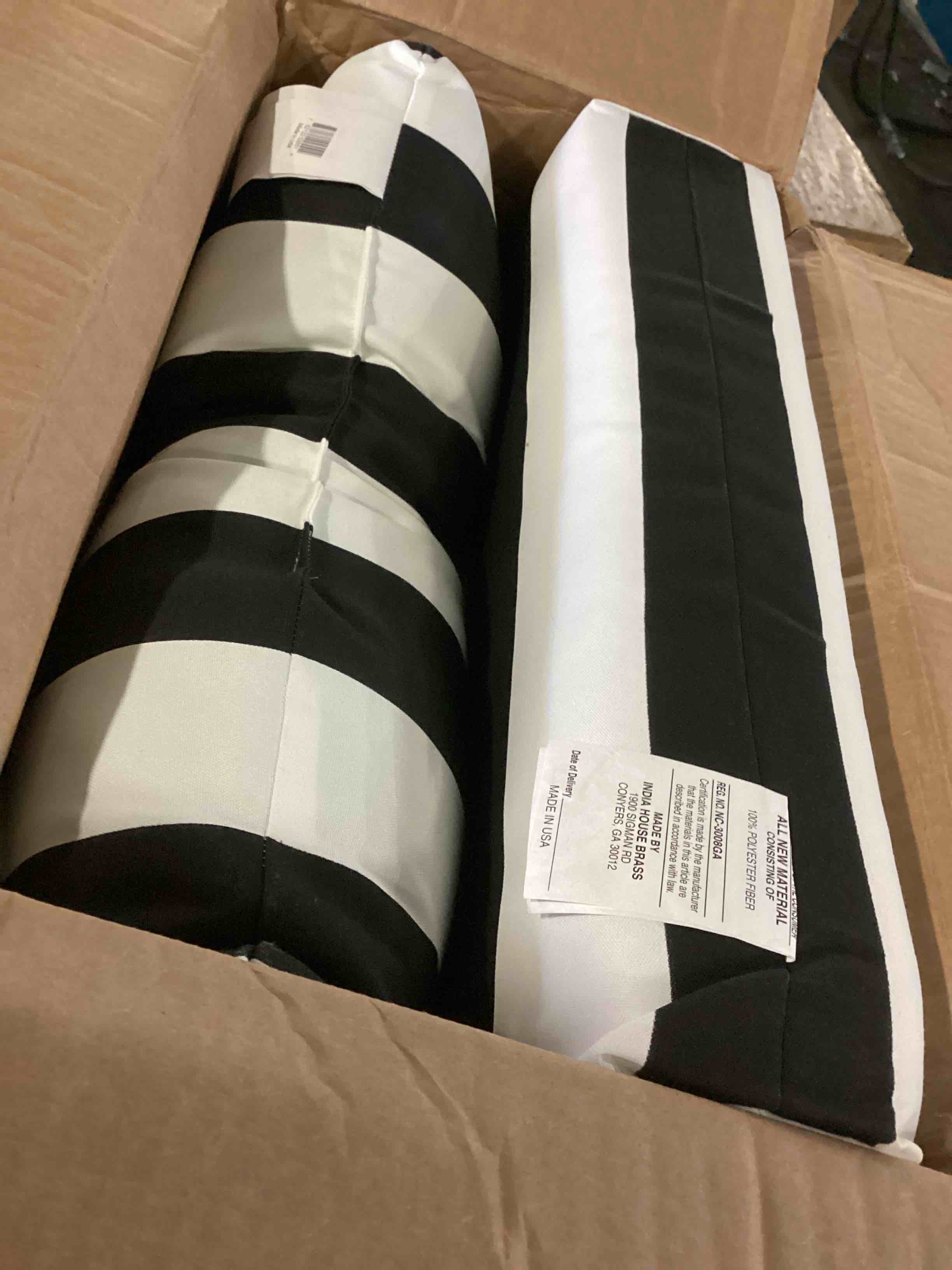 https://s3.amazonaws.com/lotting-images-prod/bidfta/RED5488619_1700488611955.jpeg