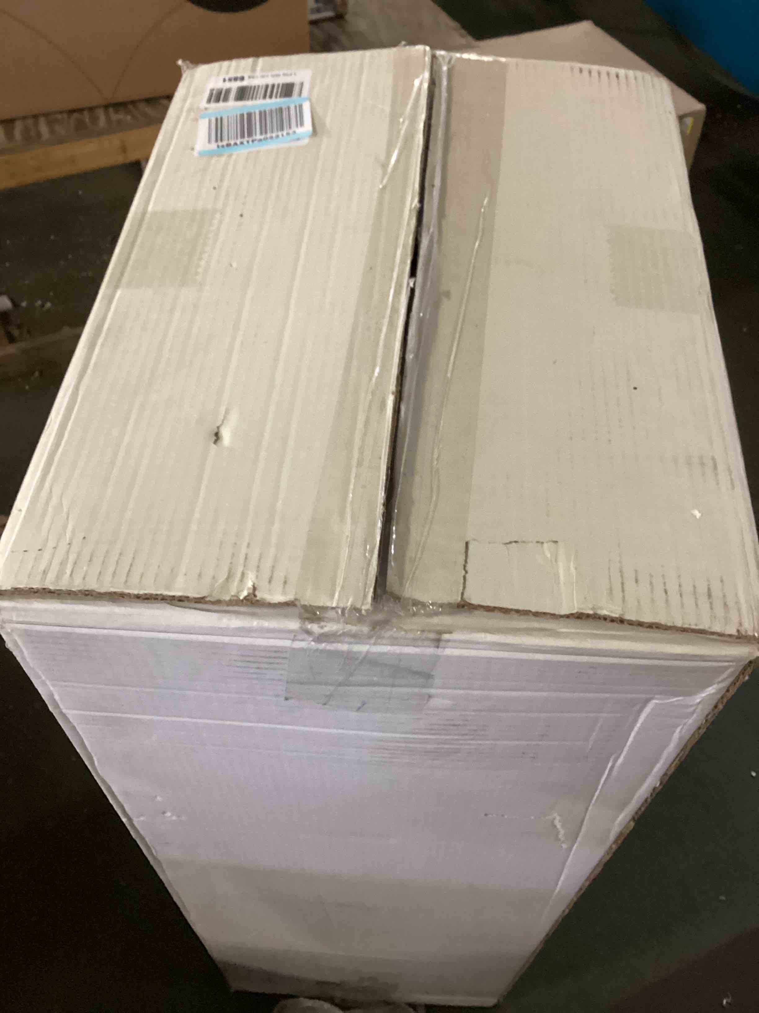 https://s3.amazonaws.com/lotting-images-prod/bidfta/RED5488695_1700499359748.jpeg