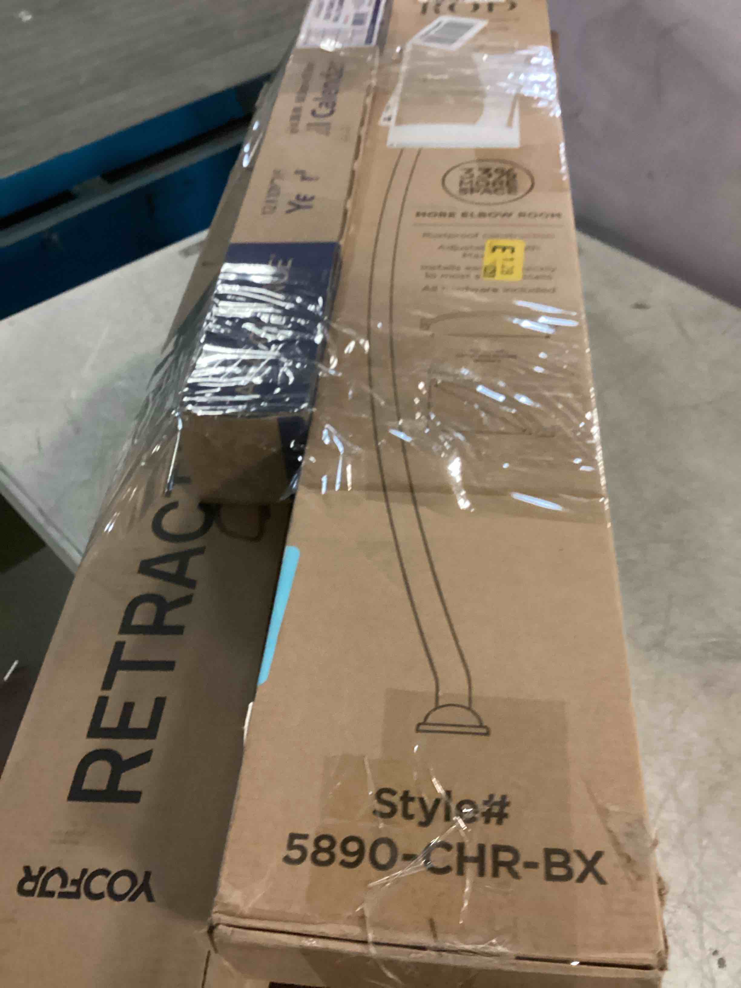 https://s3.amazonaws.com/lotting-images-prod/bidfta/RED5488800_1700515162552.jpeg