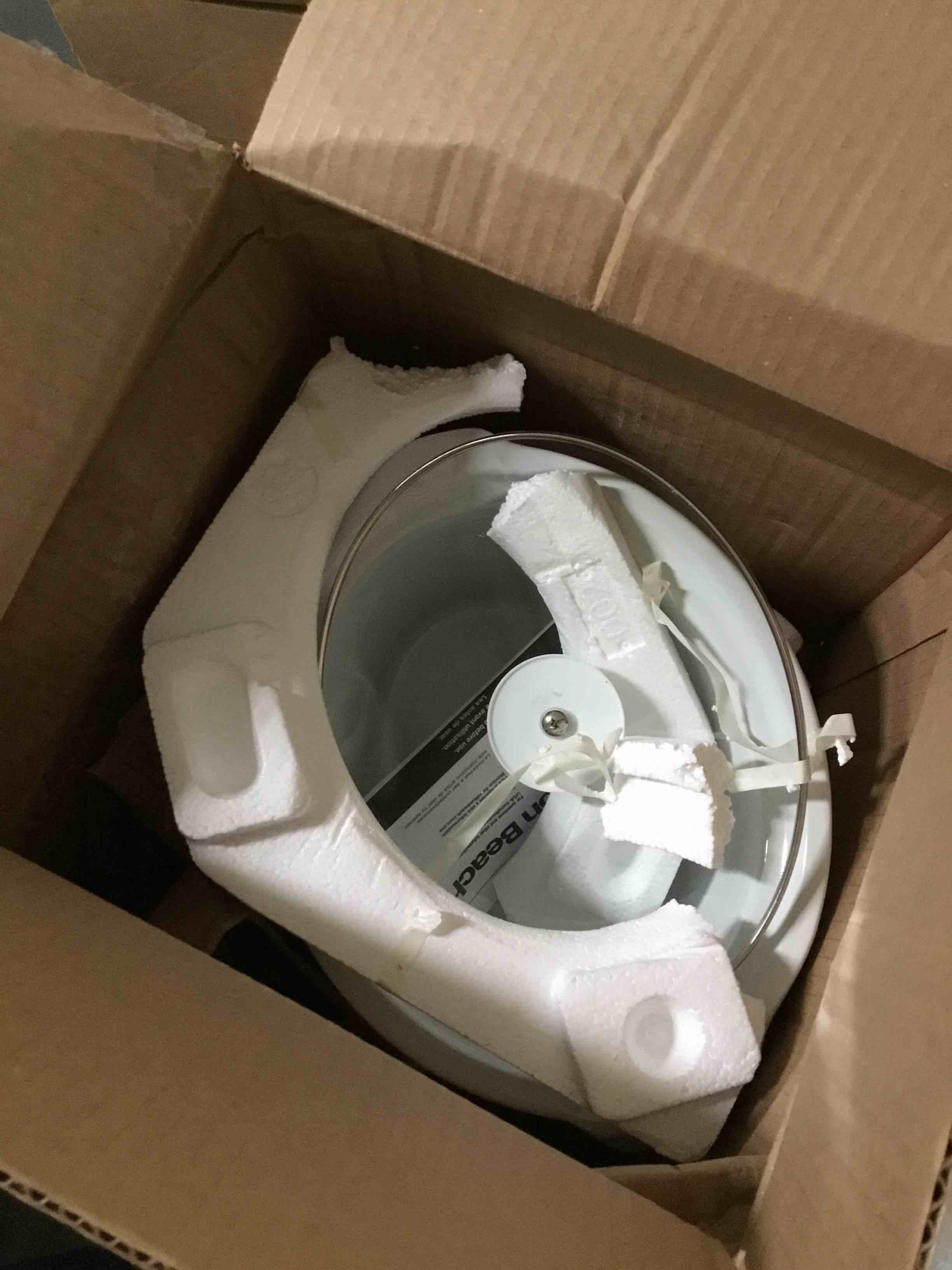 https://s3.amazonaws.com/lotting-images-prod/bidfta/RED5489742_1699901074501.jpeg