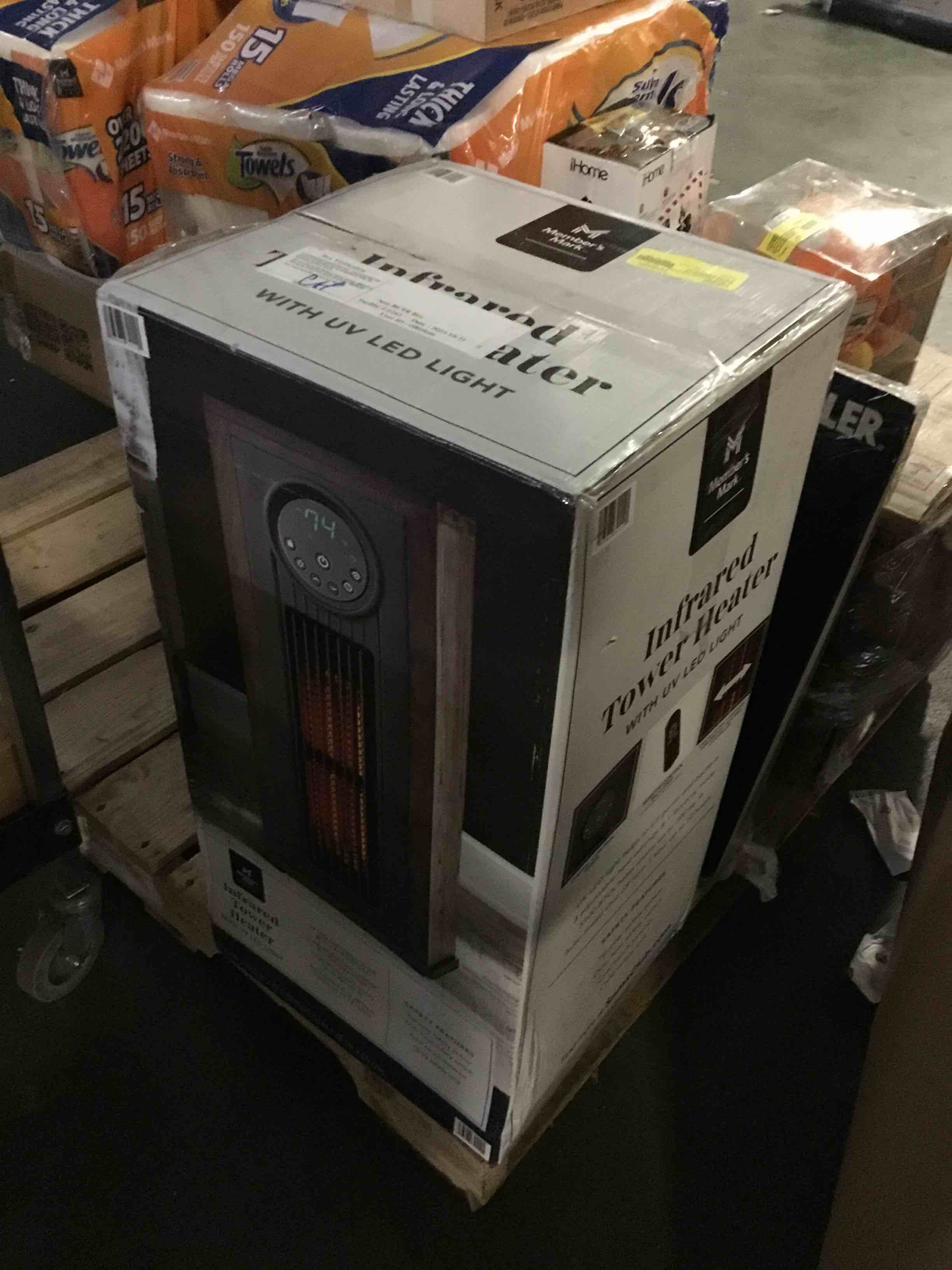 https://s3.amazonaws.com/lotting-images-prod/bidfta/RED5490405_1700247362258.jpeg
