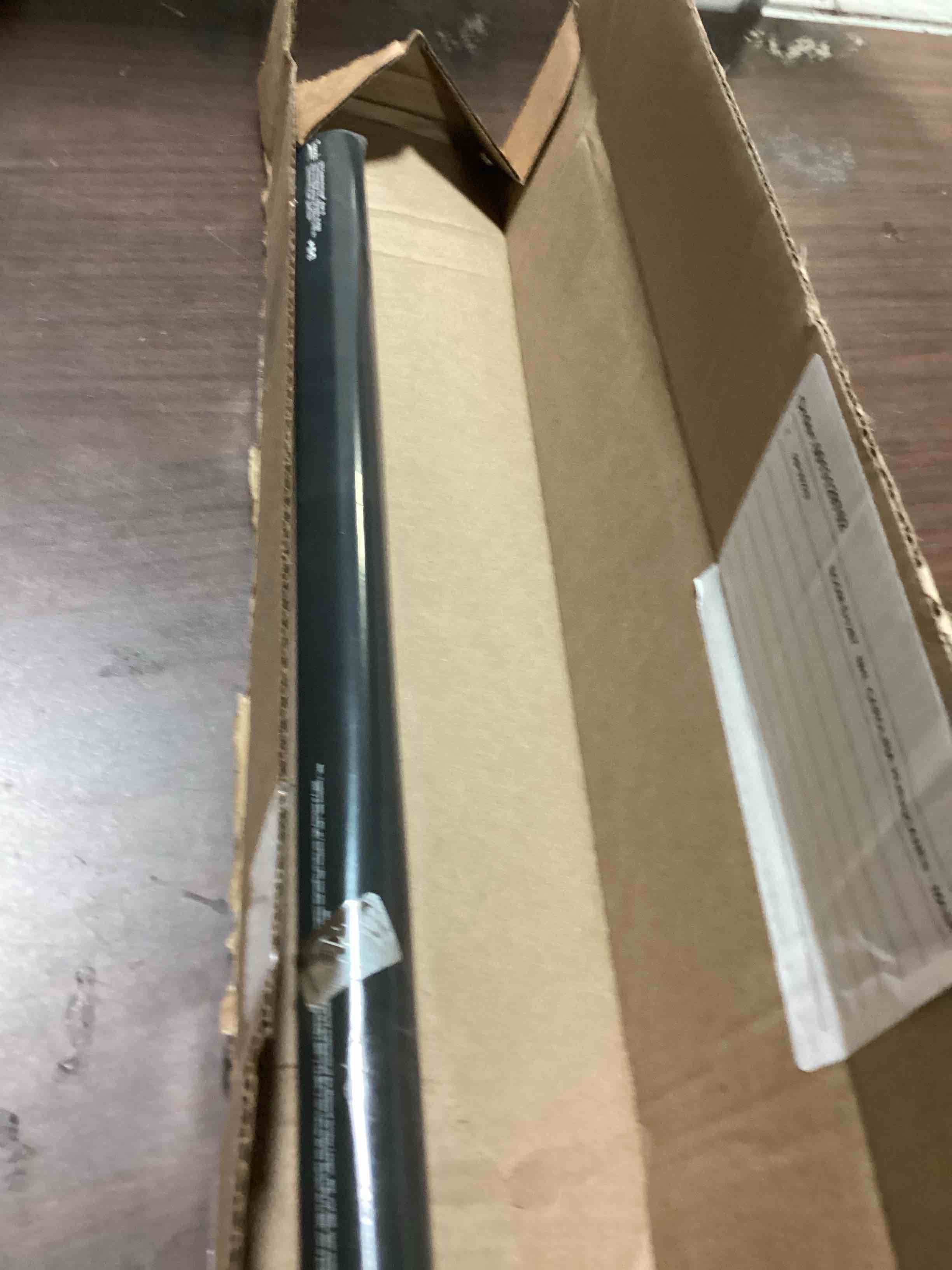 https://s3.amazonaws.com/lotting-images-prod/bidfta/RED5490842_1699547487117.jpeg