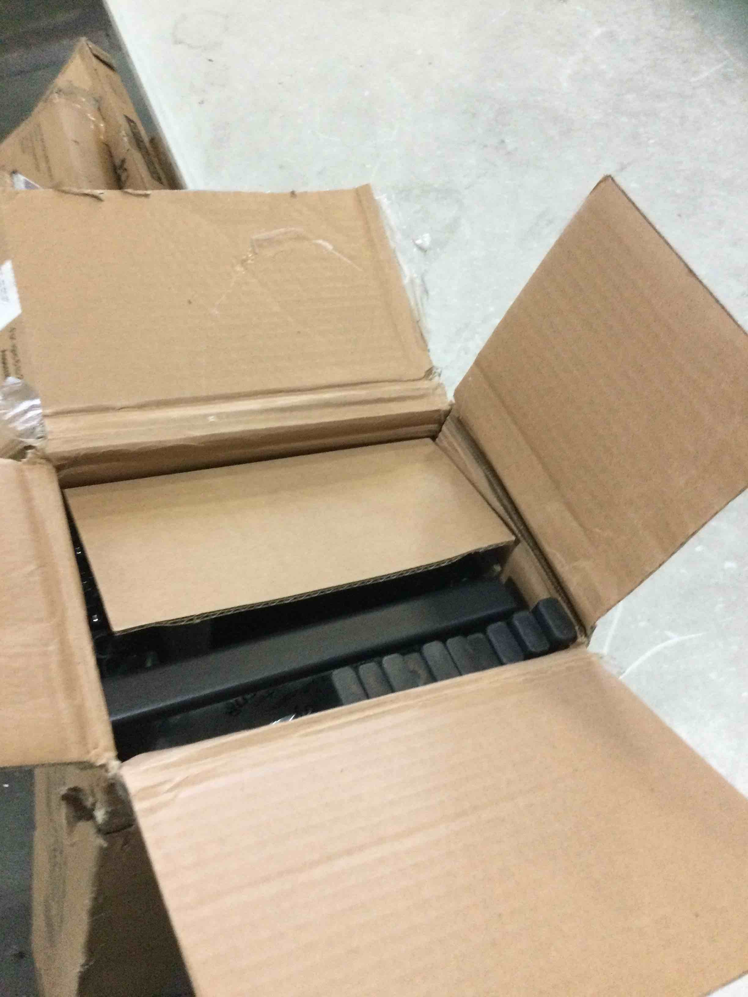 https://s3.amazonaws.com/lotting-images-prod/bidfta/RED5491016_1699632446831.jpeg