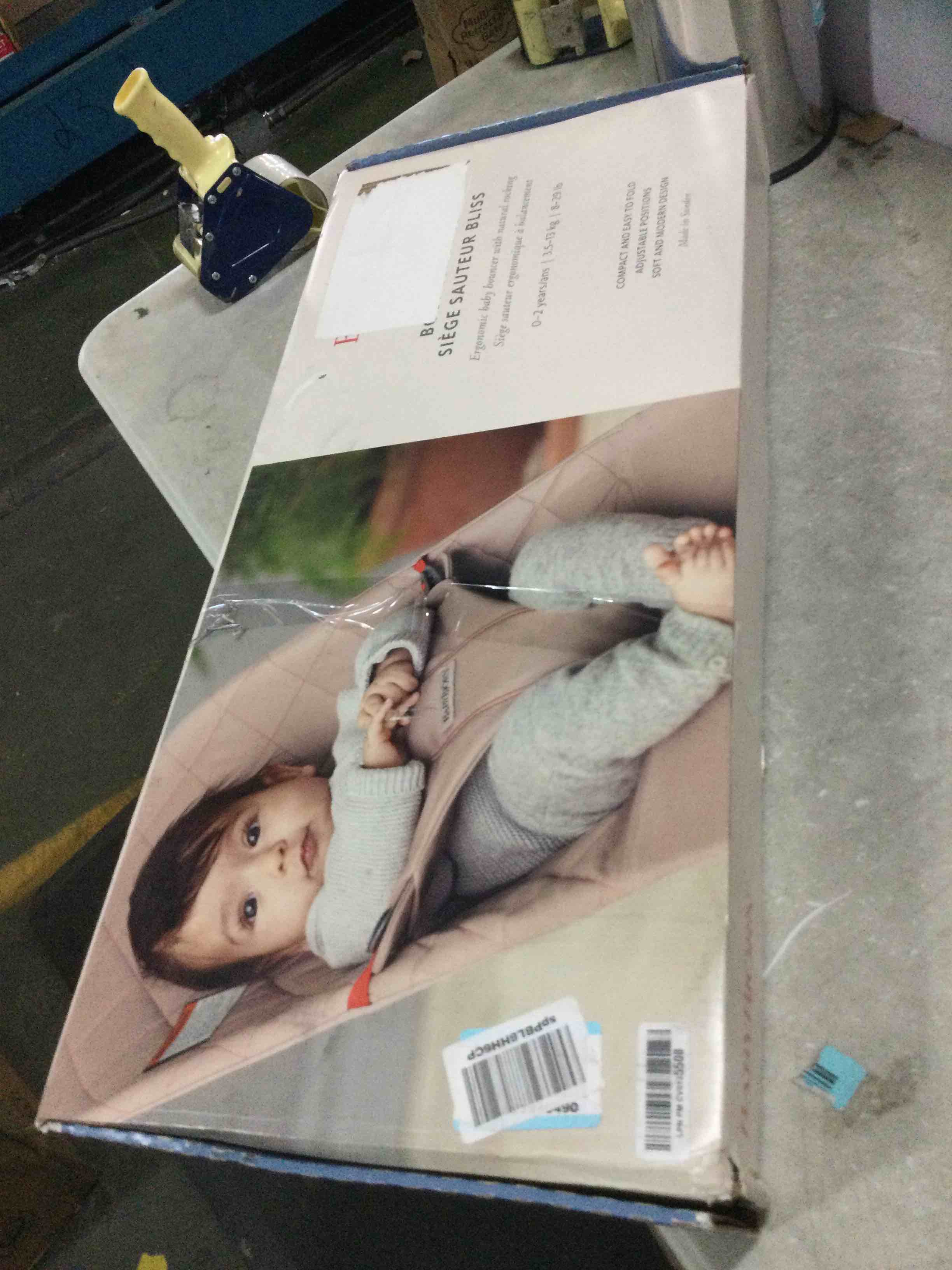 https://s3.amazonaws.com/lotting-images-prod/bidfta/RED5491070_1699641153126.jpeg