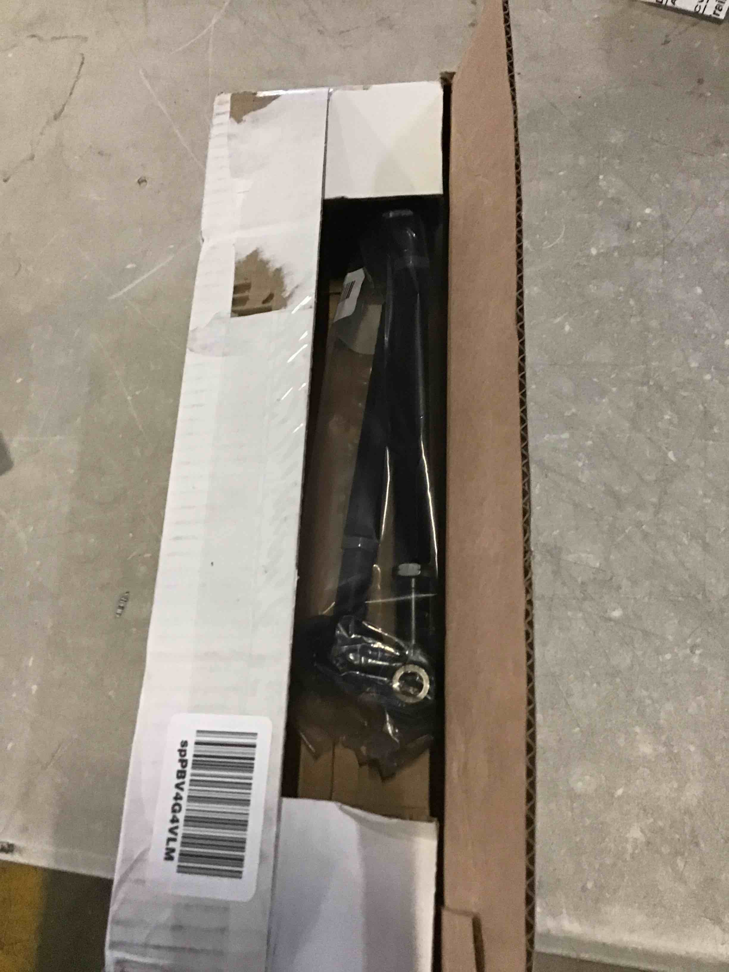 https://s3.amazonaws.com/lotting-images-prod/bidfta/RED5491912_1700168878309.jpeg
