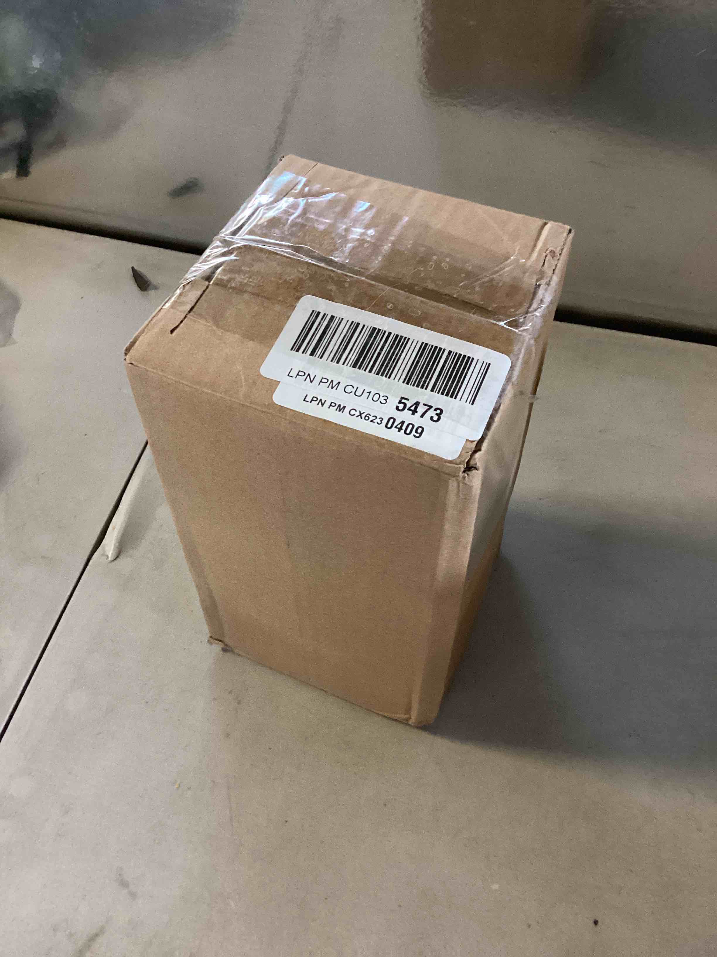 https://s3.amazonaws.com/lotting-images-prod/bidfta/RED5504580_1701358604270.jpeg