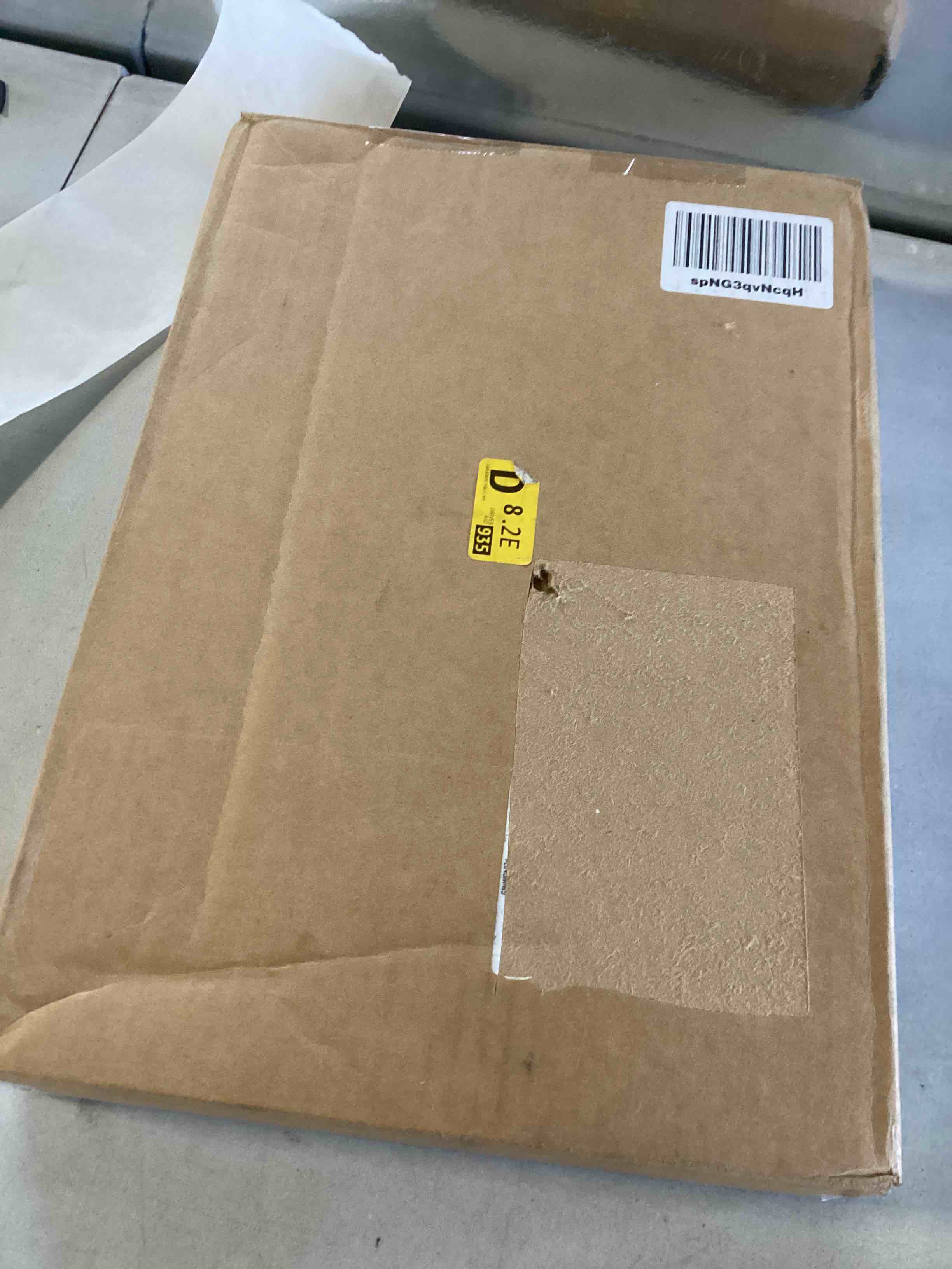 https://s3.amazonaws.com/lotting-images-prod/bidfta/RED5504583_1701358822956.jpeg