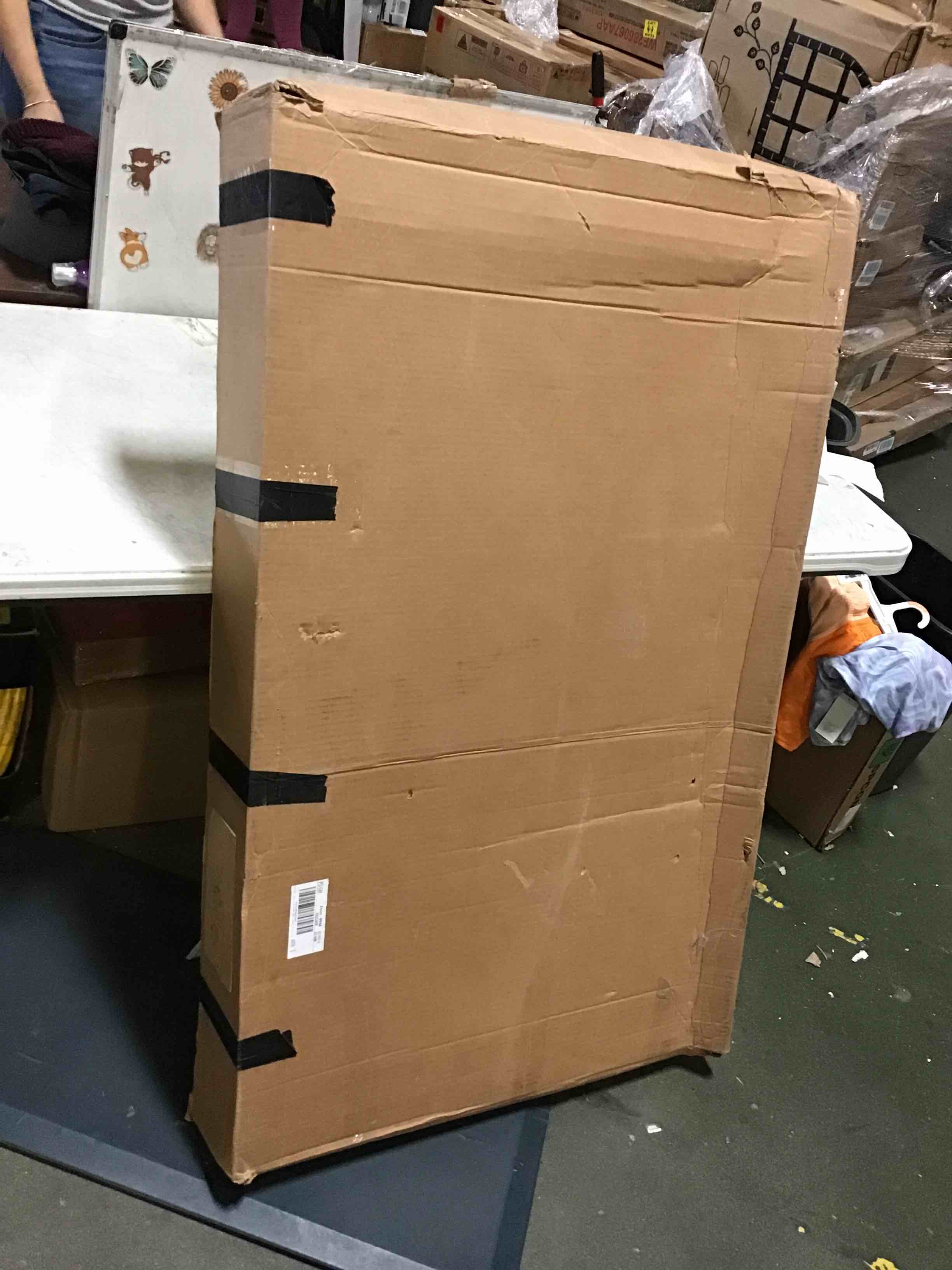 https://s3.amazonaws.com/lotting-images-prod/bidfta/RED5505619_1699996041988.jpeg