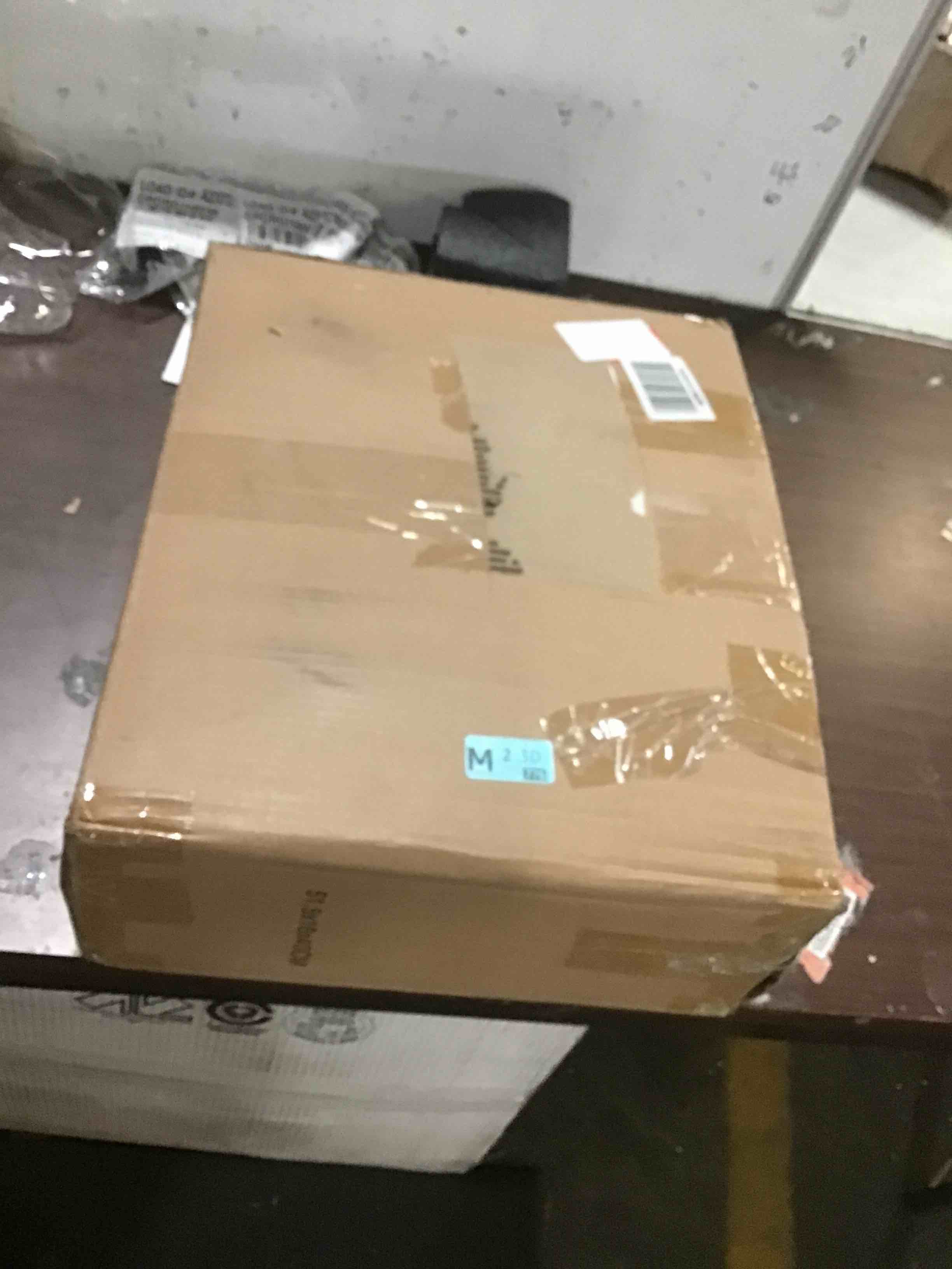 https://s3.amazonaws.com/lotting-images-prod/bidfta/RED5505809_1700080980896.jpeg