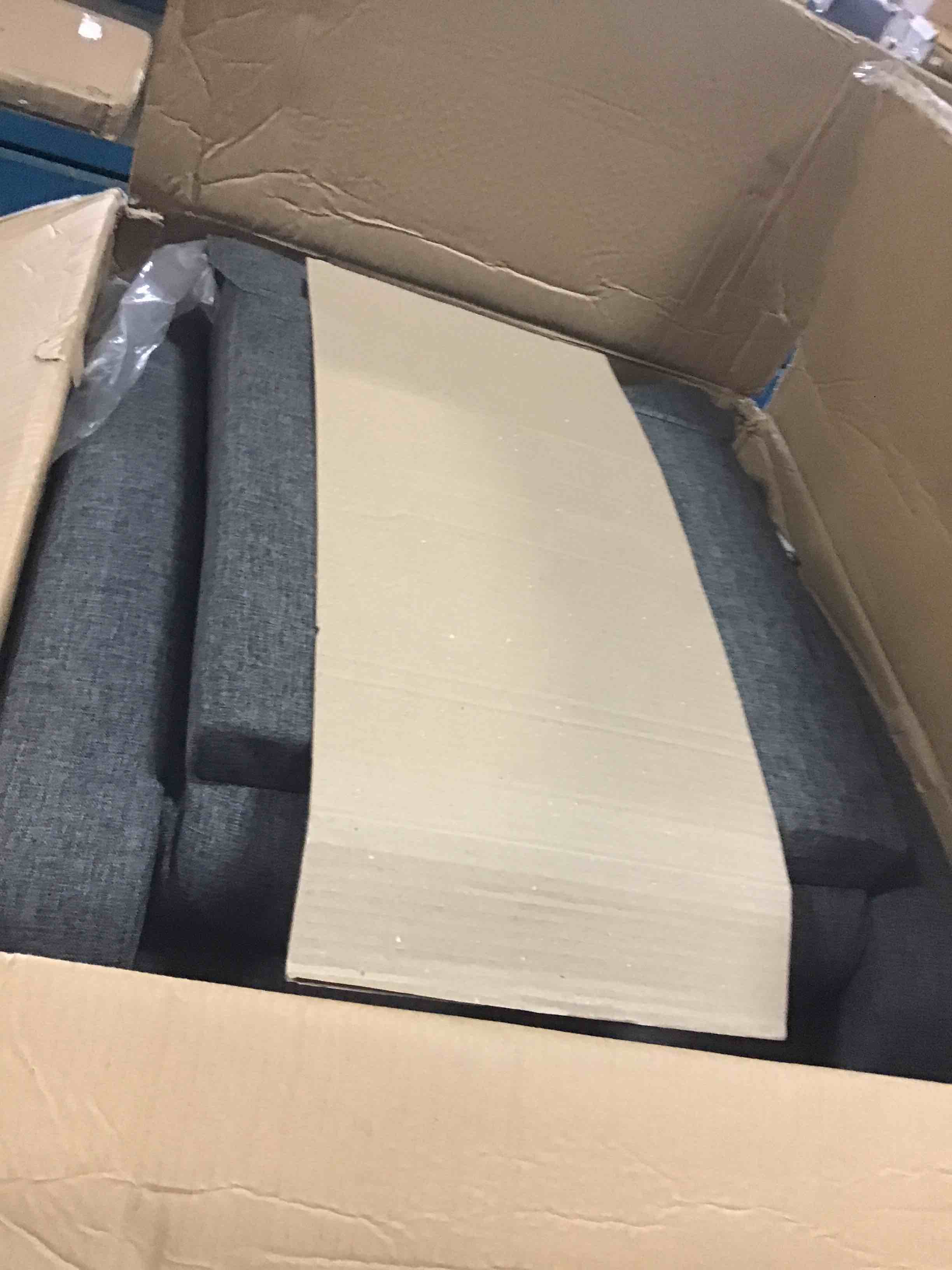 https://s3.amazonaws.com/lotting-images-prod/bidfta/RED5506014_1700162146757.jpeg