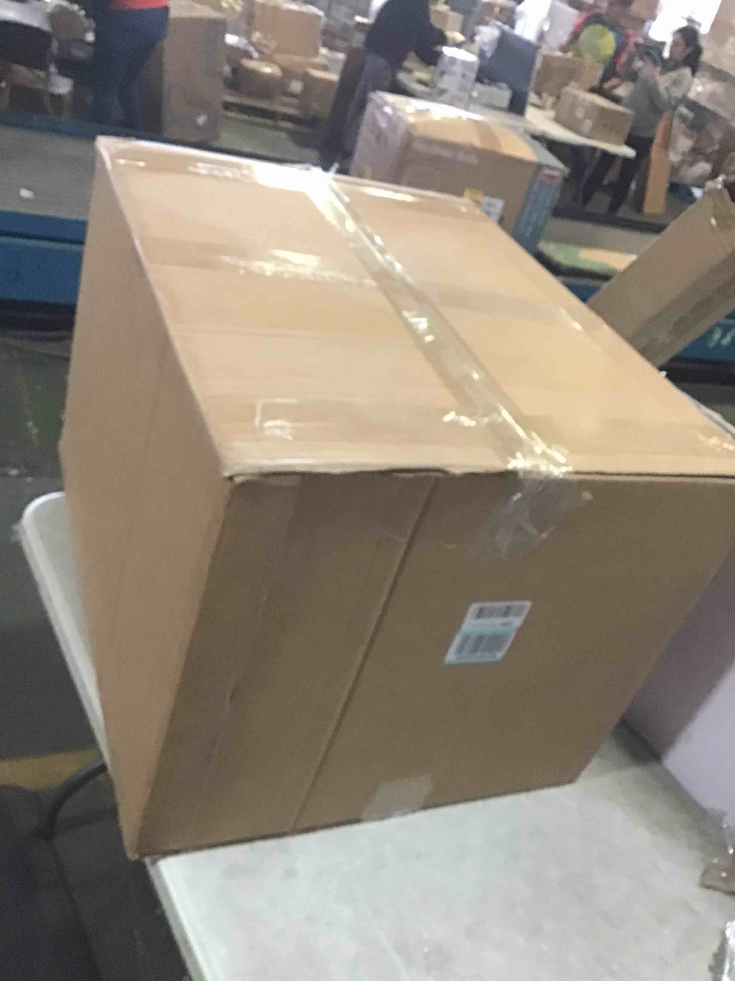 https://s3.amazonaws.com/lotting-images-prod/bidfta/RED5506015_1700162210672.jpeg