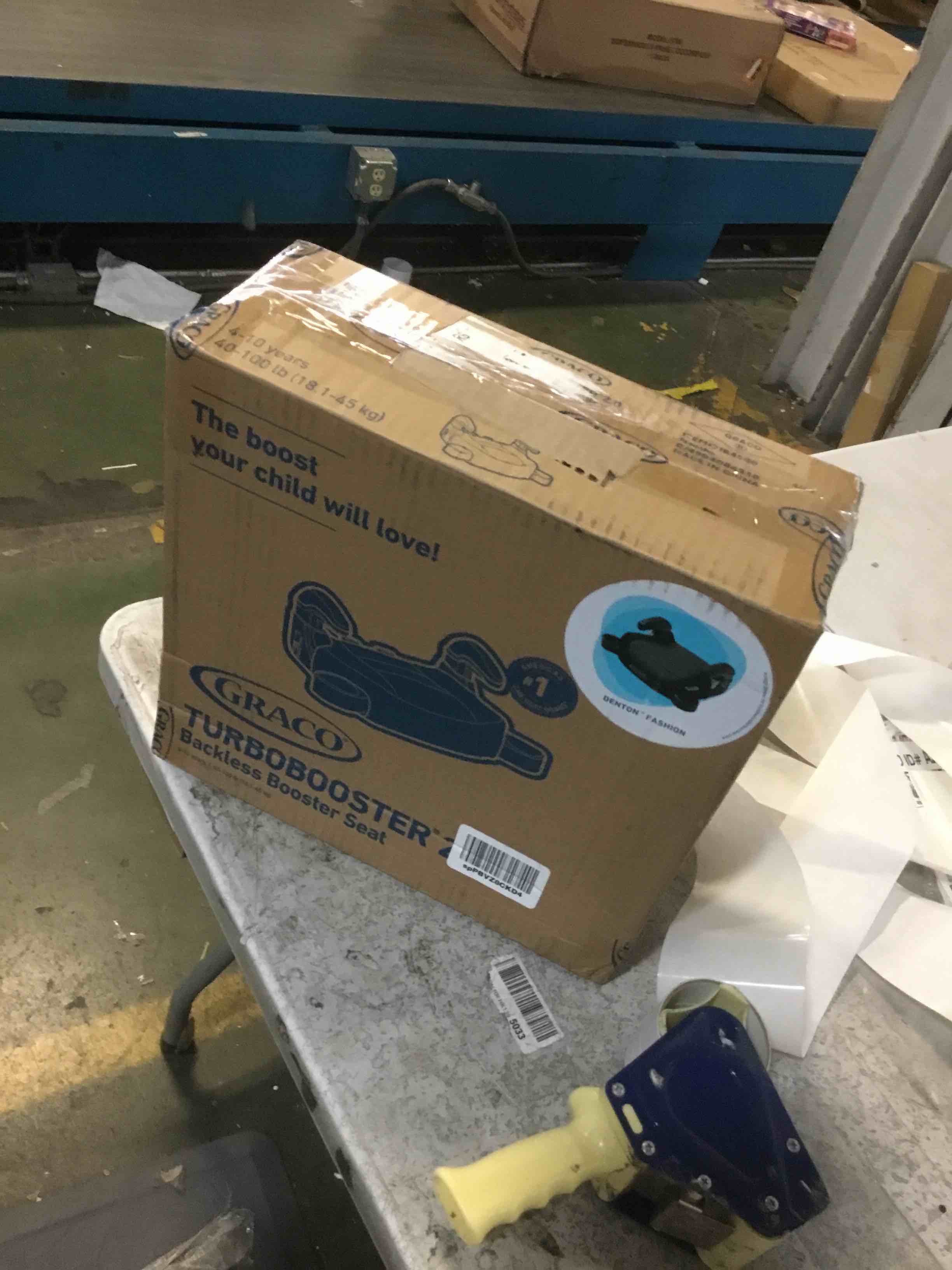 https://s3.amazonaws.com/lotting-images-prod/bidfta/RED5506405_1700500487890.jpeg