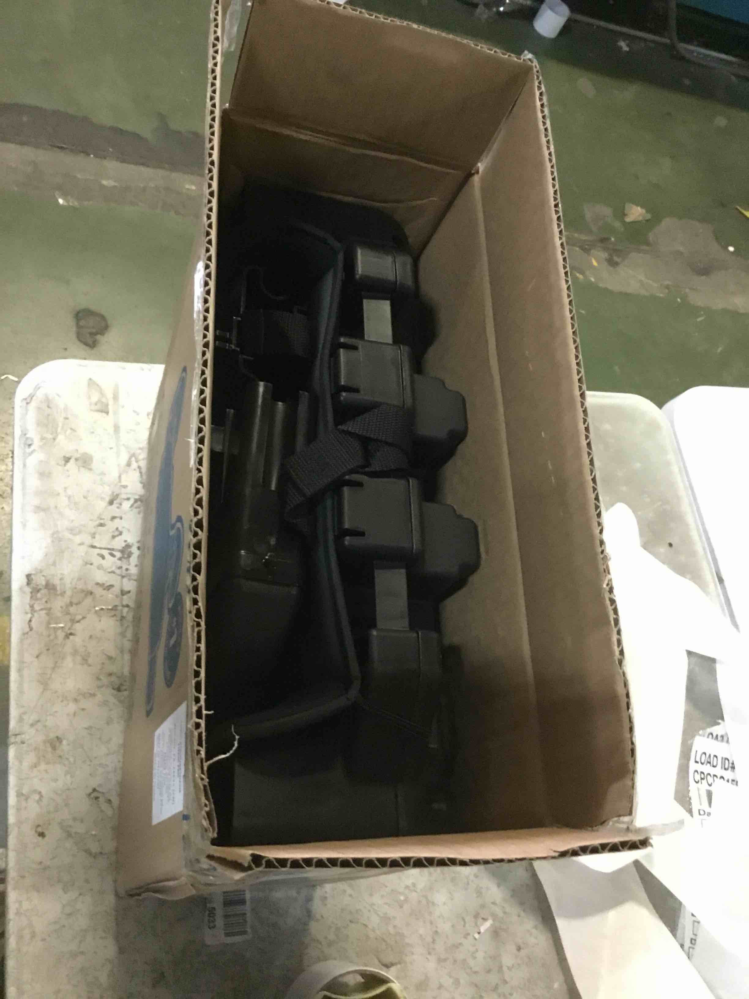 https://s3.amazonaws.com/lotting-images-prod/bidfta/RED5506405_1700500507176.jpeg