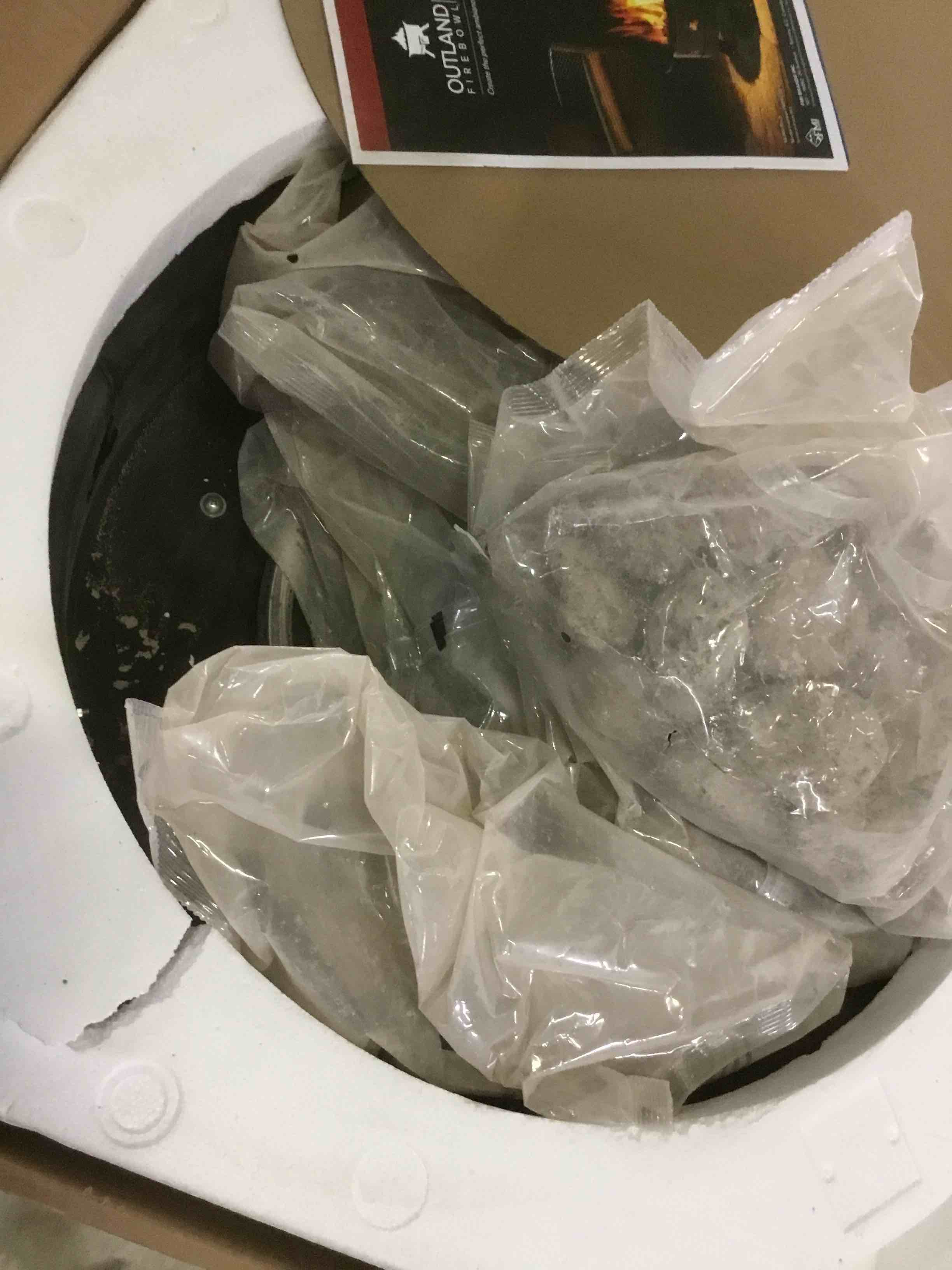https://s3.amazonaws.com/lotting-images-prod/bidfta/RED5506757_1700670777117.jpeg