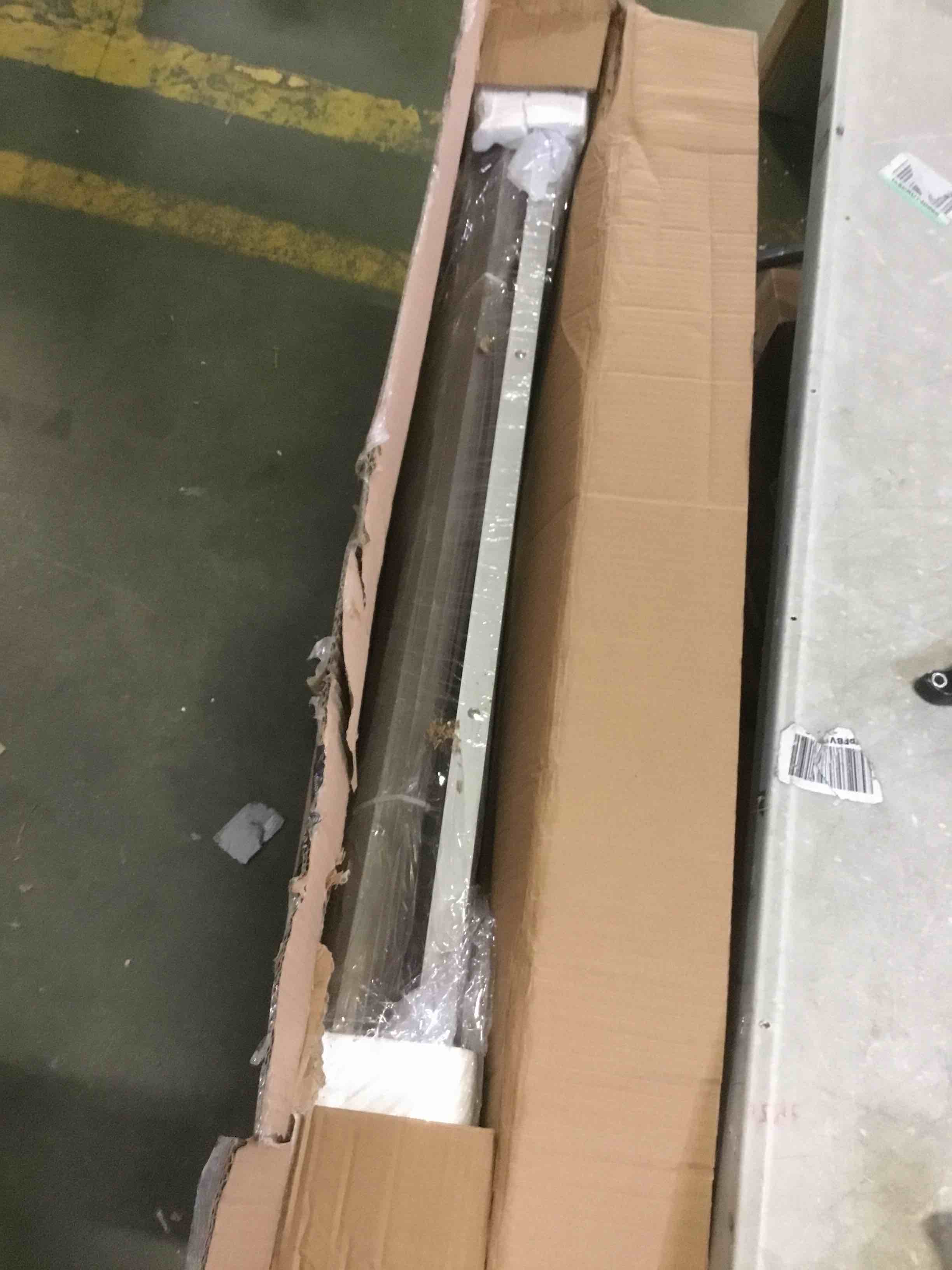 https://s3.amazonaws.com/lotting-images-prod/bidfta/RED5506824_1700679149278.jpeg